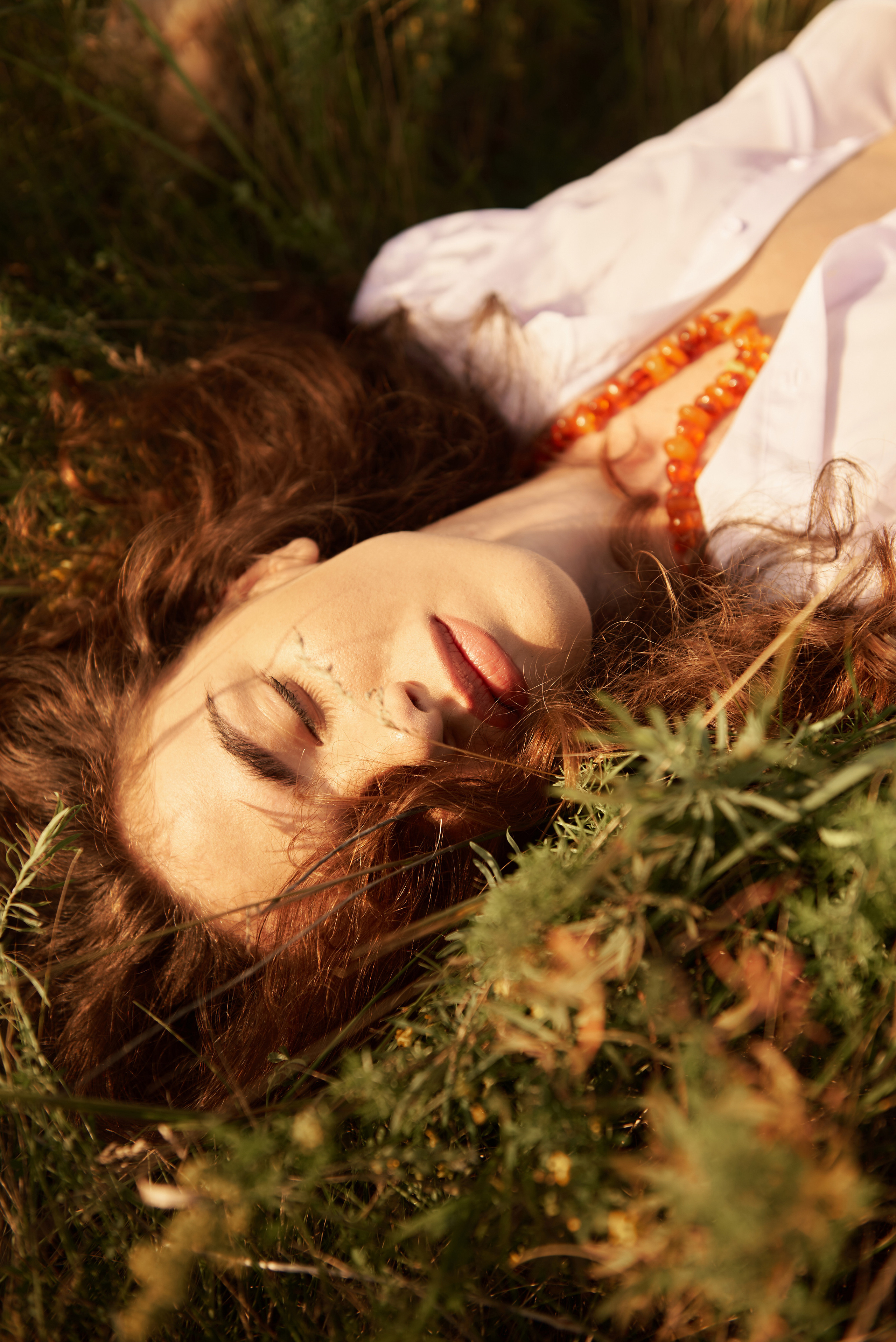 Юлия. Z H U R A V L E V