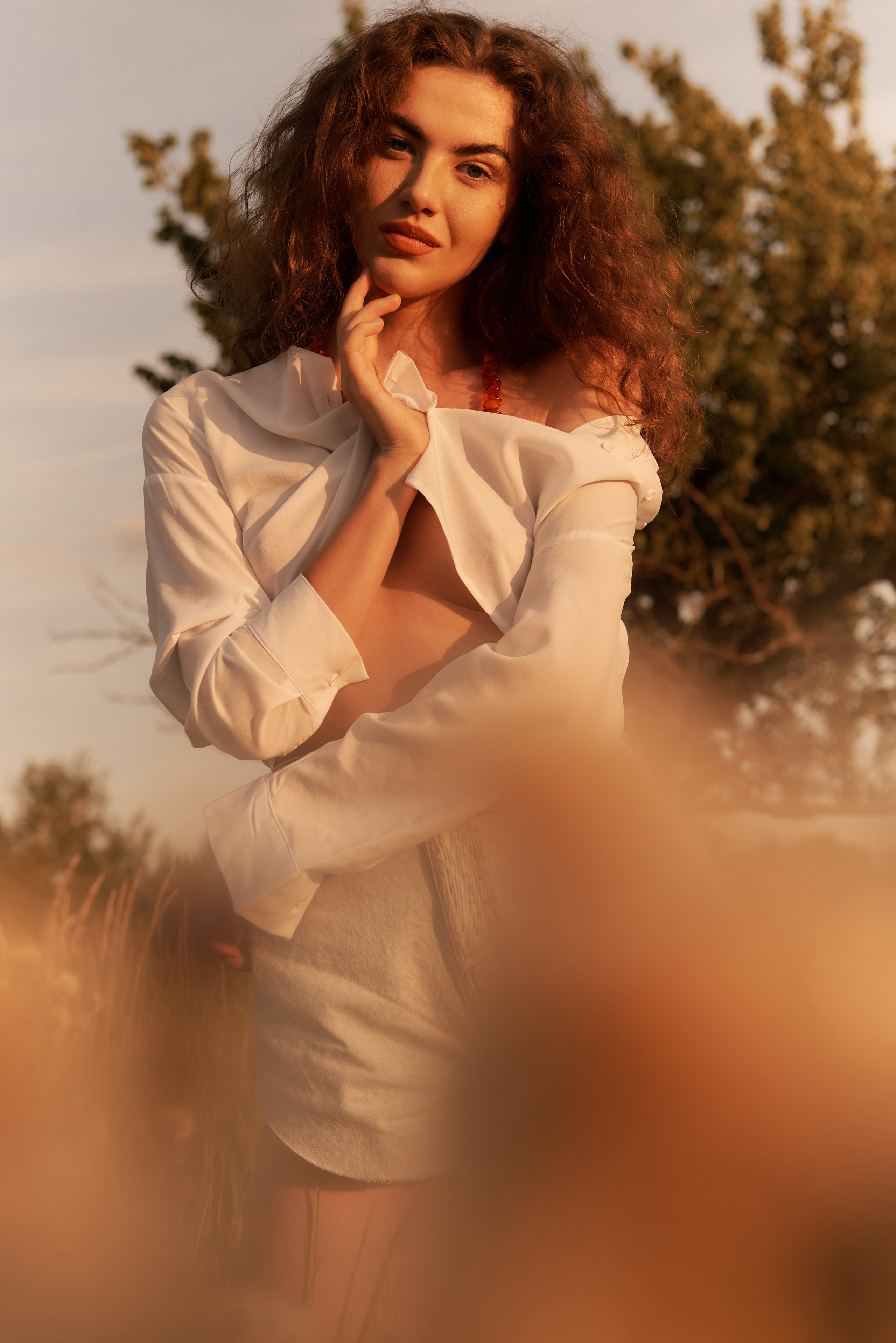 Юлия. Z H U R A V L E V