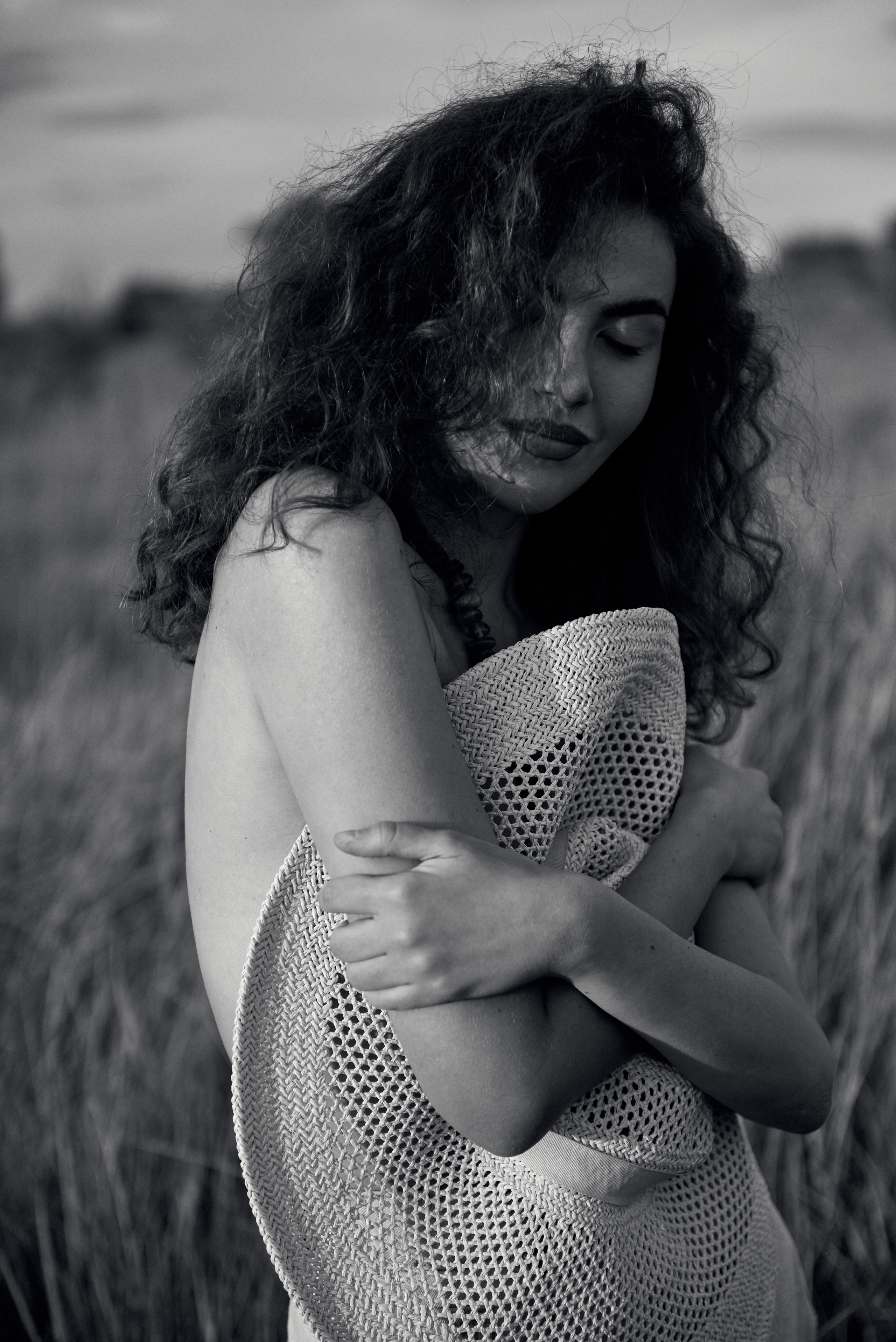 Юлия. Z H U R A V L E V