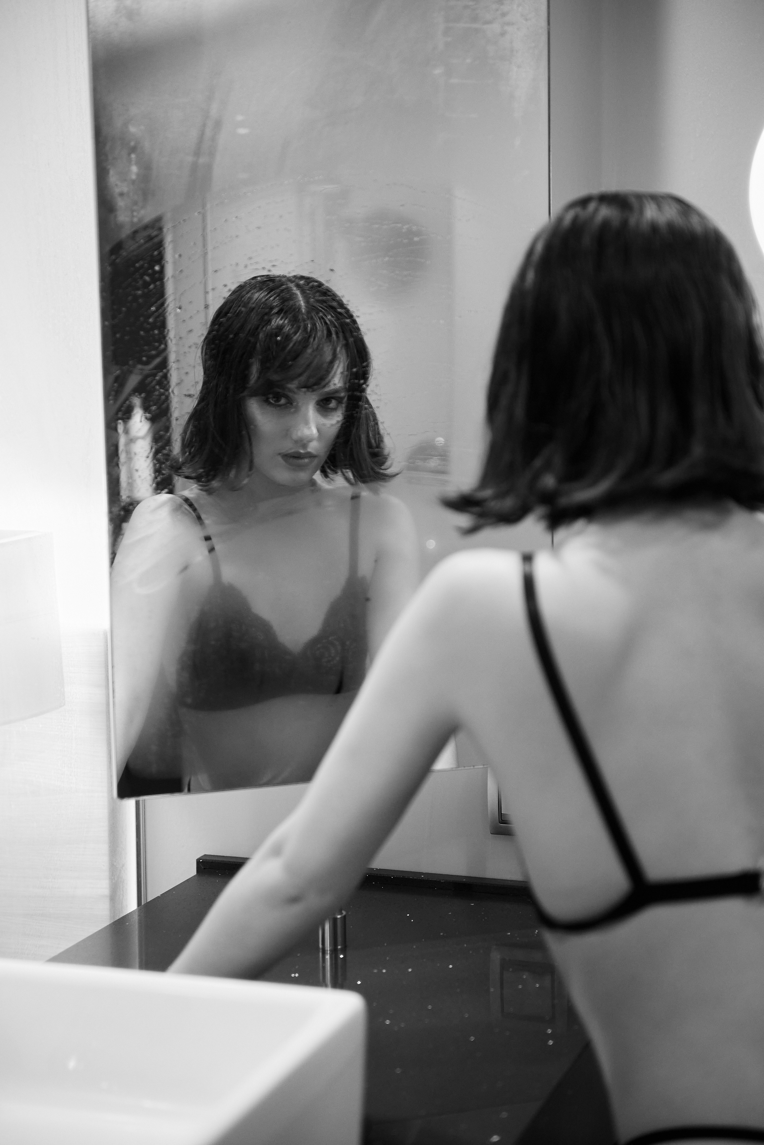 Hotel. Z H U R A V L E V