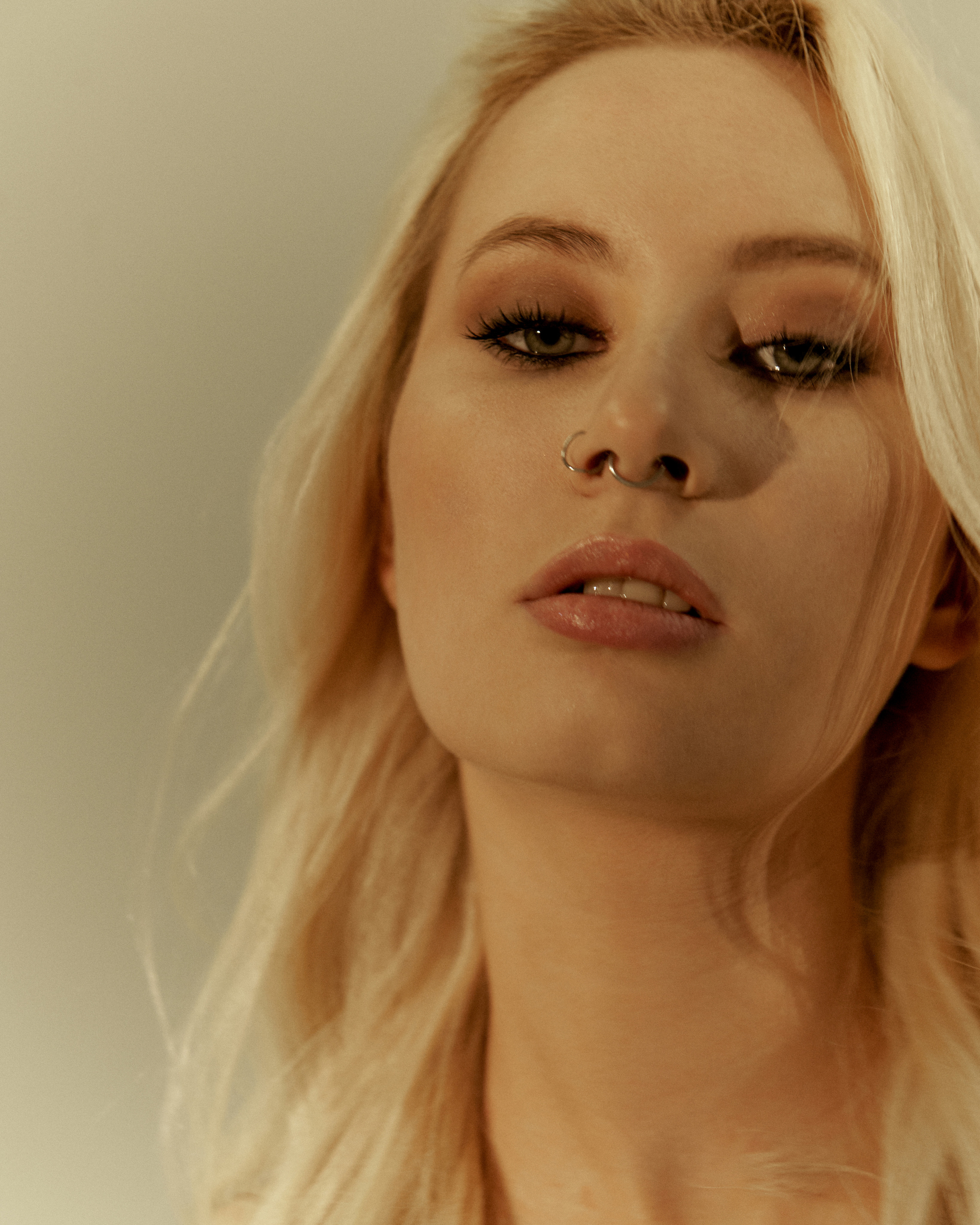 Настя. Z H U R A V L E V