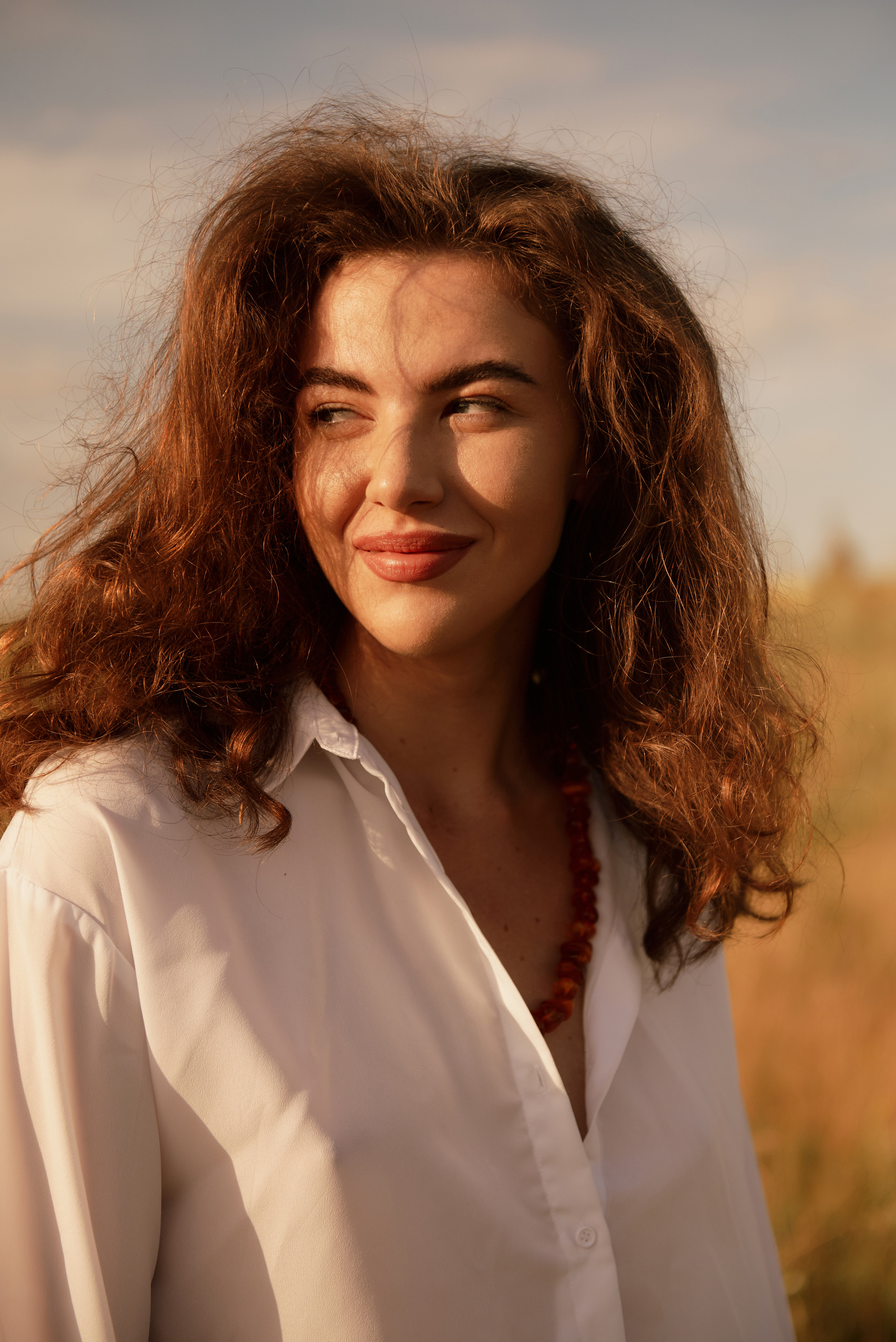 Юлия. Z H U R A V L E V