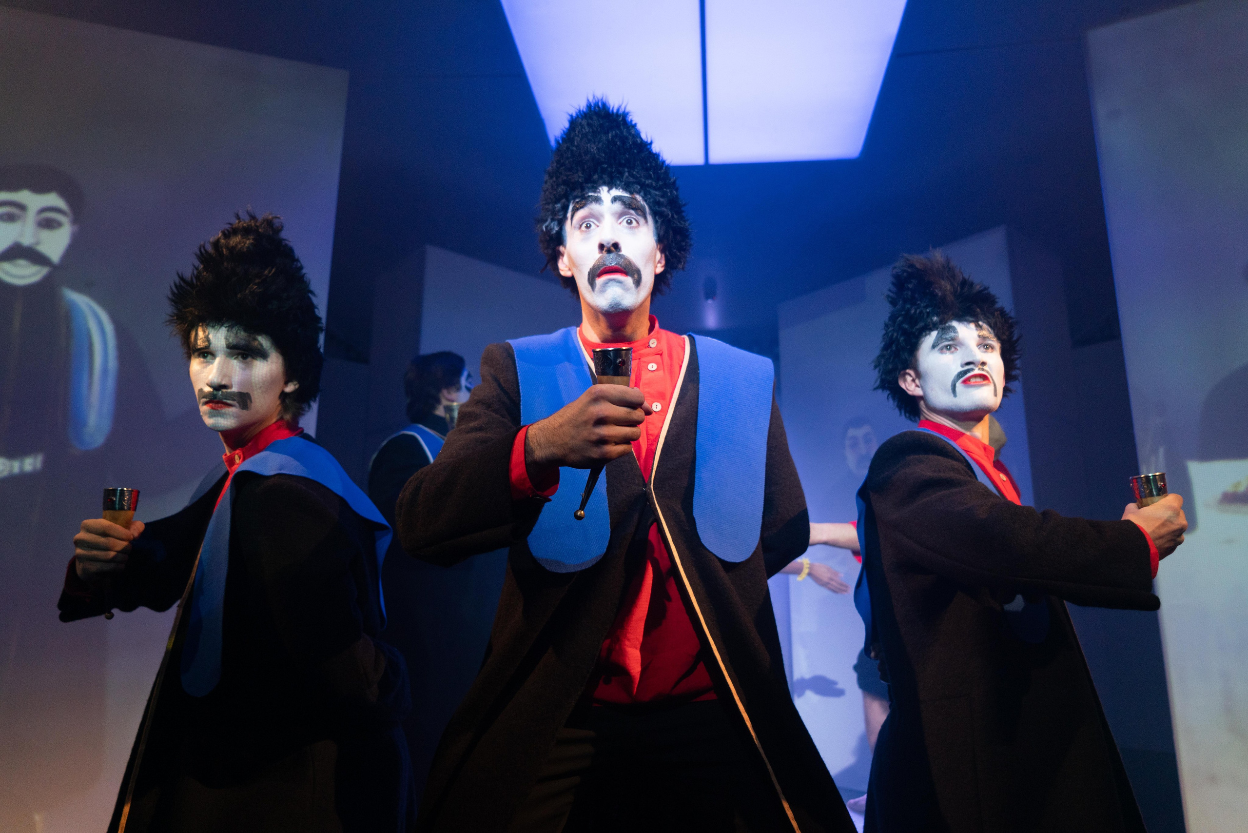 Спектакль «Пиросмани». Фотограф Павел Шальнев