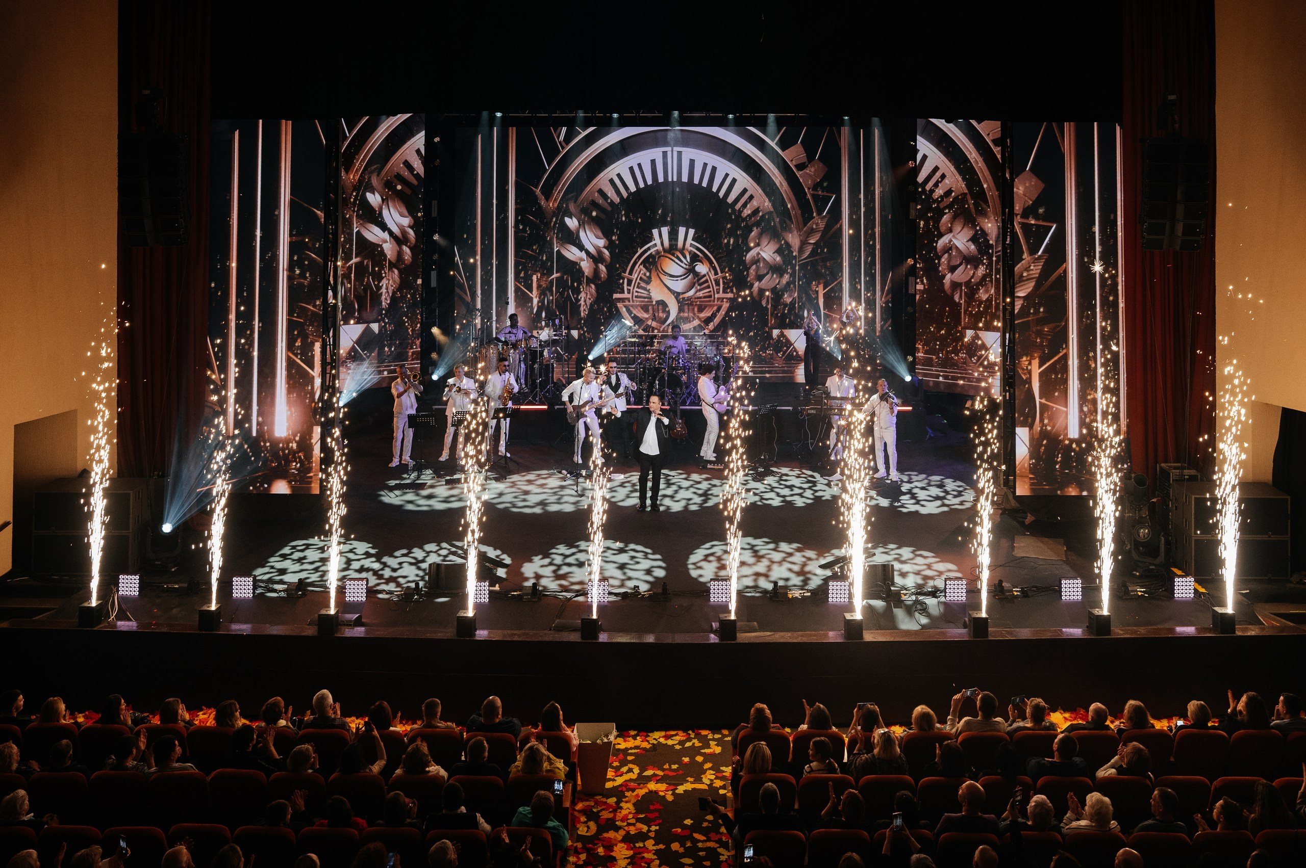 Сентябрь. Свадебный фотограф в Москве и по всему Миру Андрей Медведников