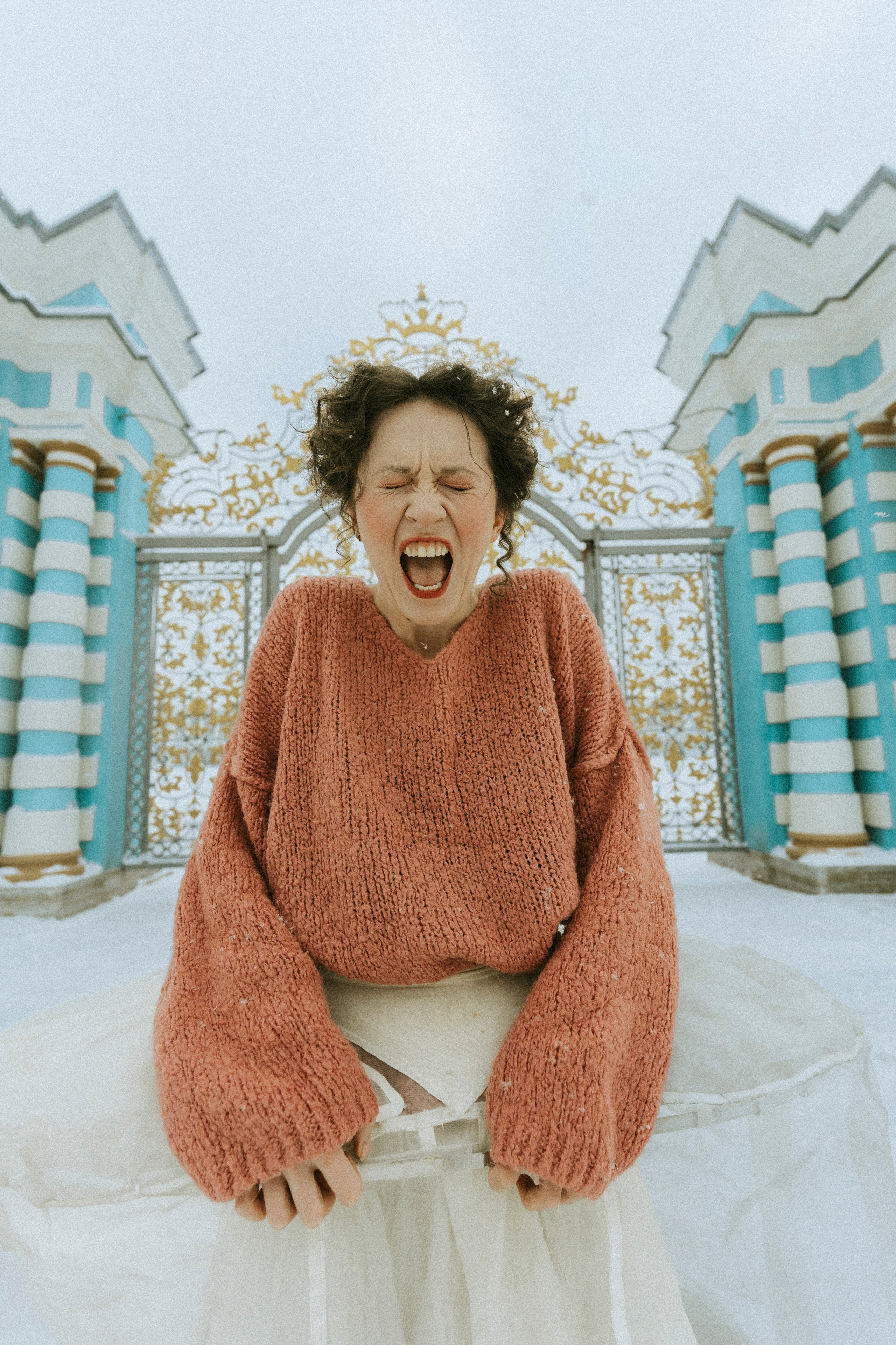 ДЕКАБРИСТКИ. Стрит-фотография, полная абсурда, идиотизма и красоты