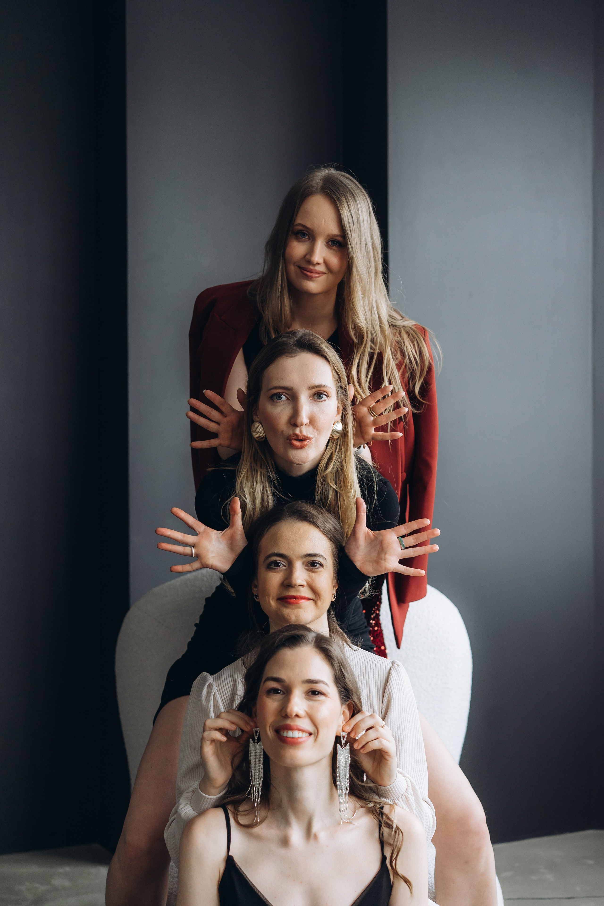 Групповая портретная съемка в студии. Фотограф Екатеринбург Кокшарова Александра