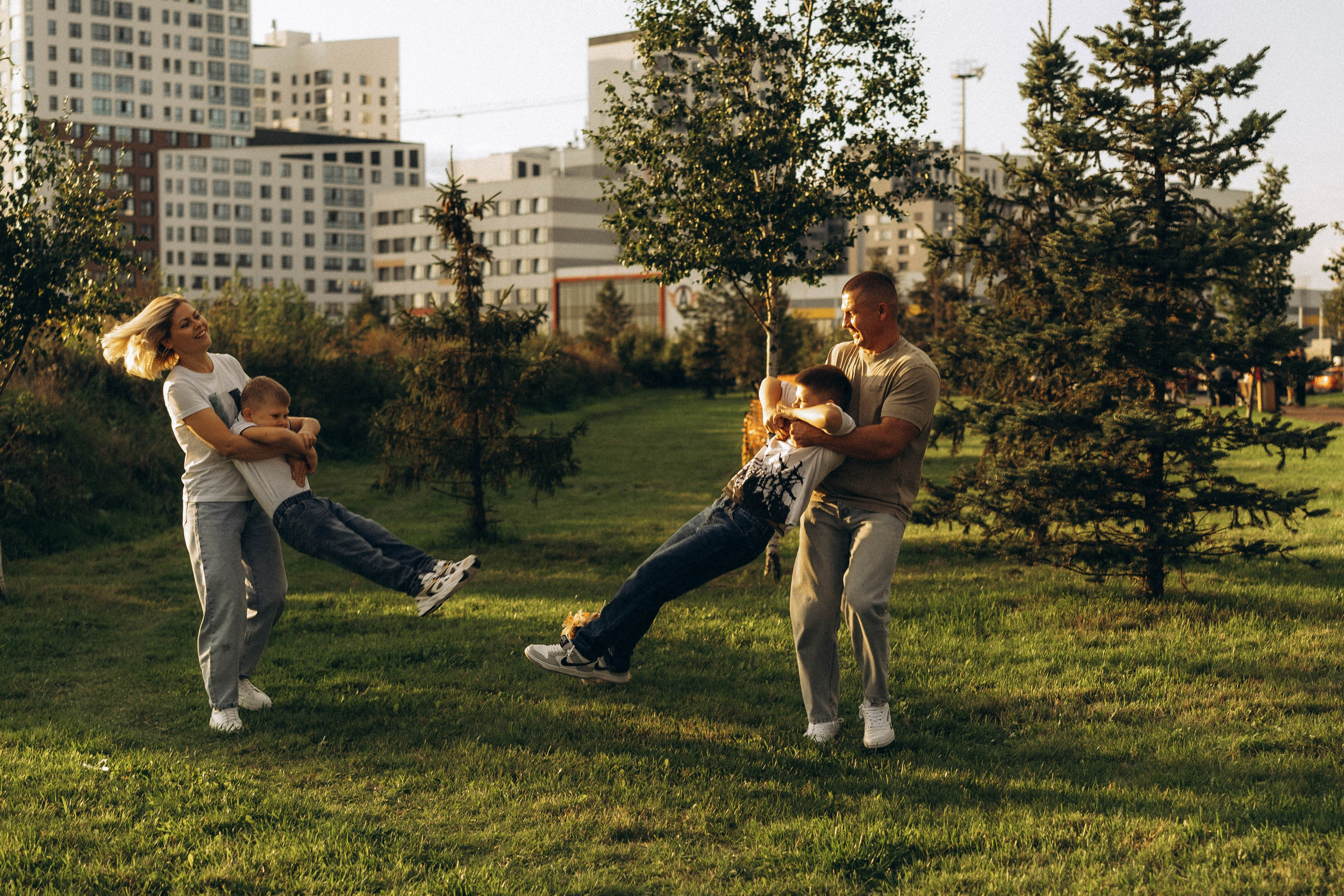 Семейная сьемка в парке. Фотограф Екатеринбург Кокшарова Александра