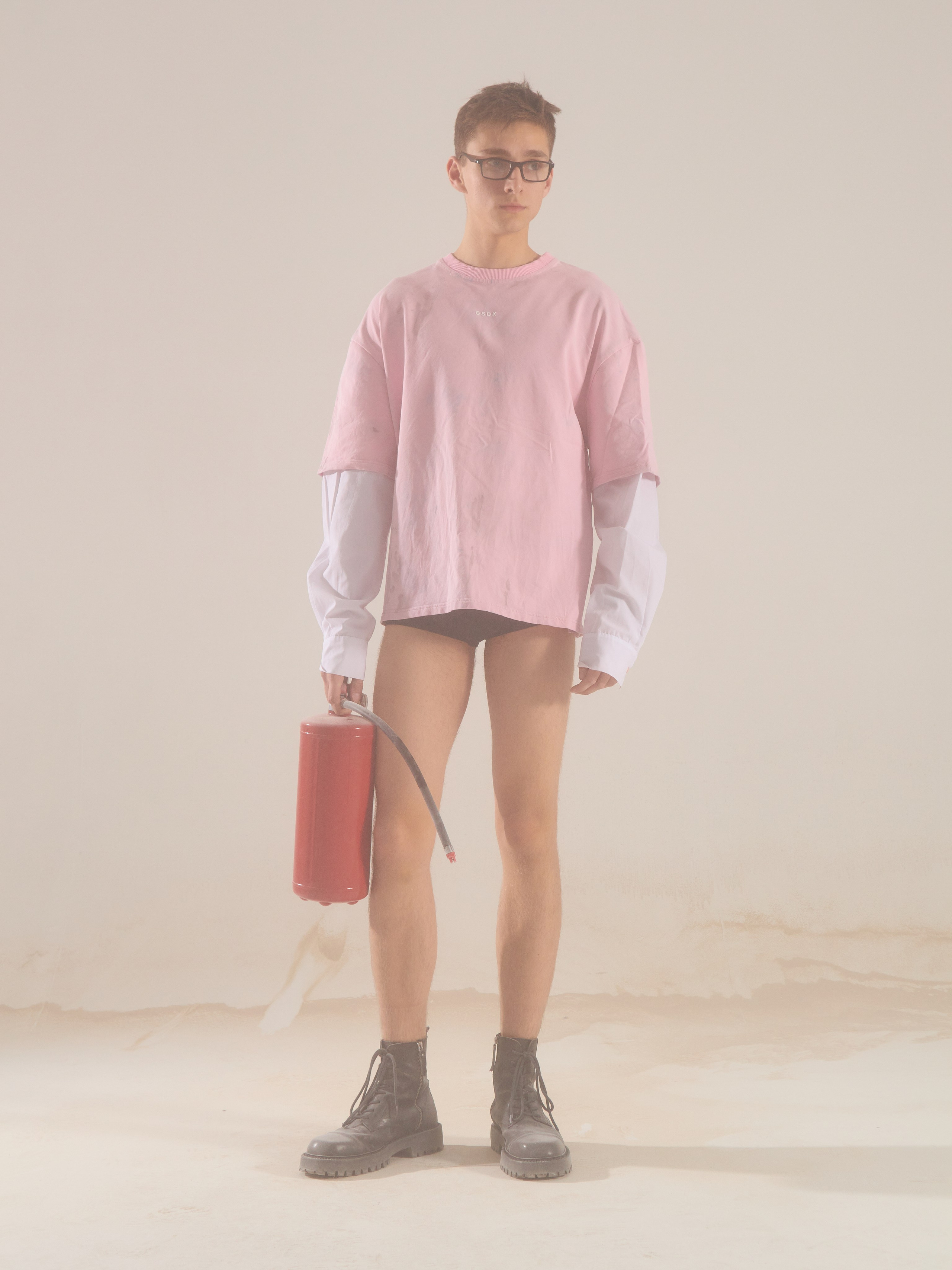 Закажите предметную съемку одежды для вашего мультибренда у фотографа в Москве