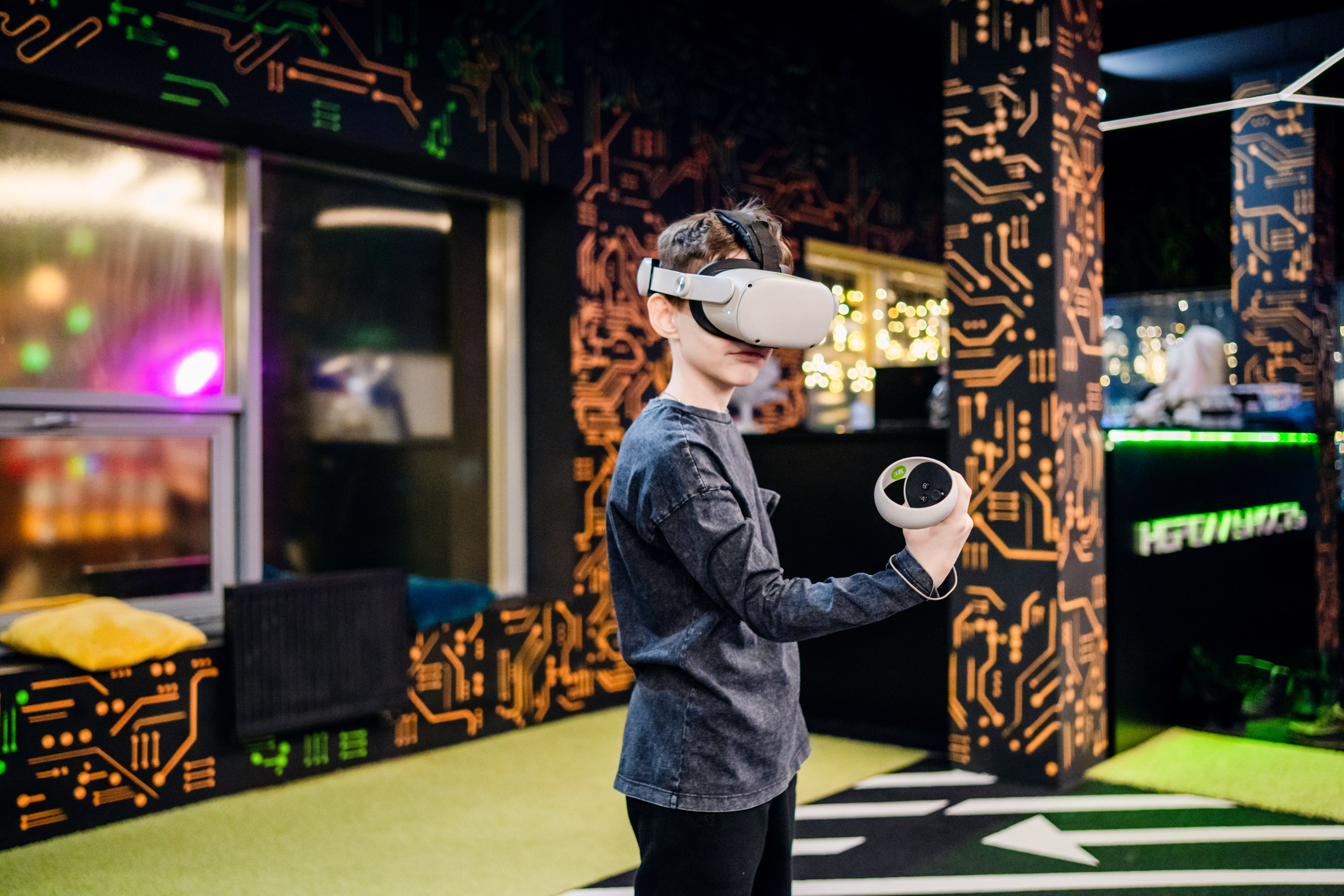 VR (November-December 2024). Felixtones