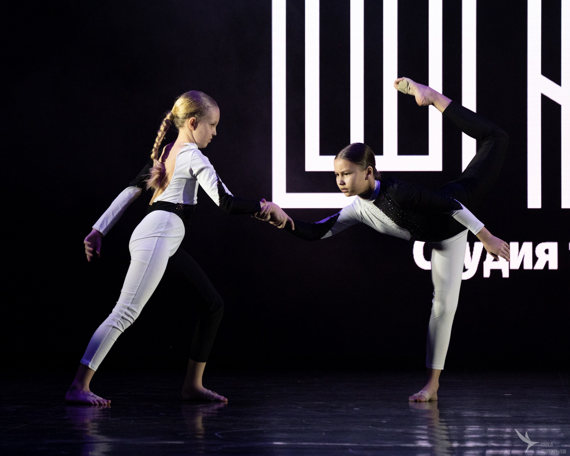 Отчетный концерт студии танца «ШАГ». Репортажный фотограф в Казани Павел Серпокрылов