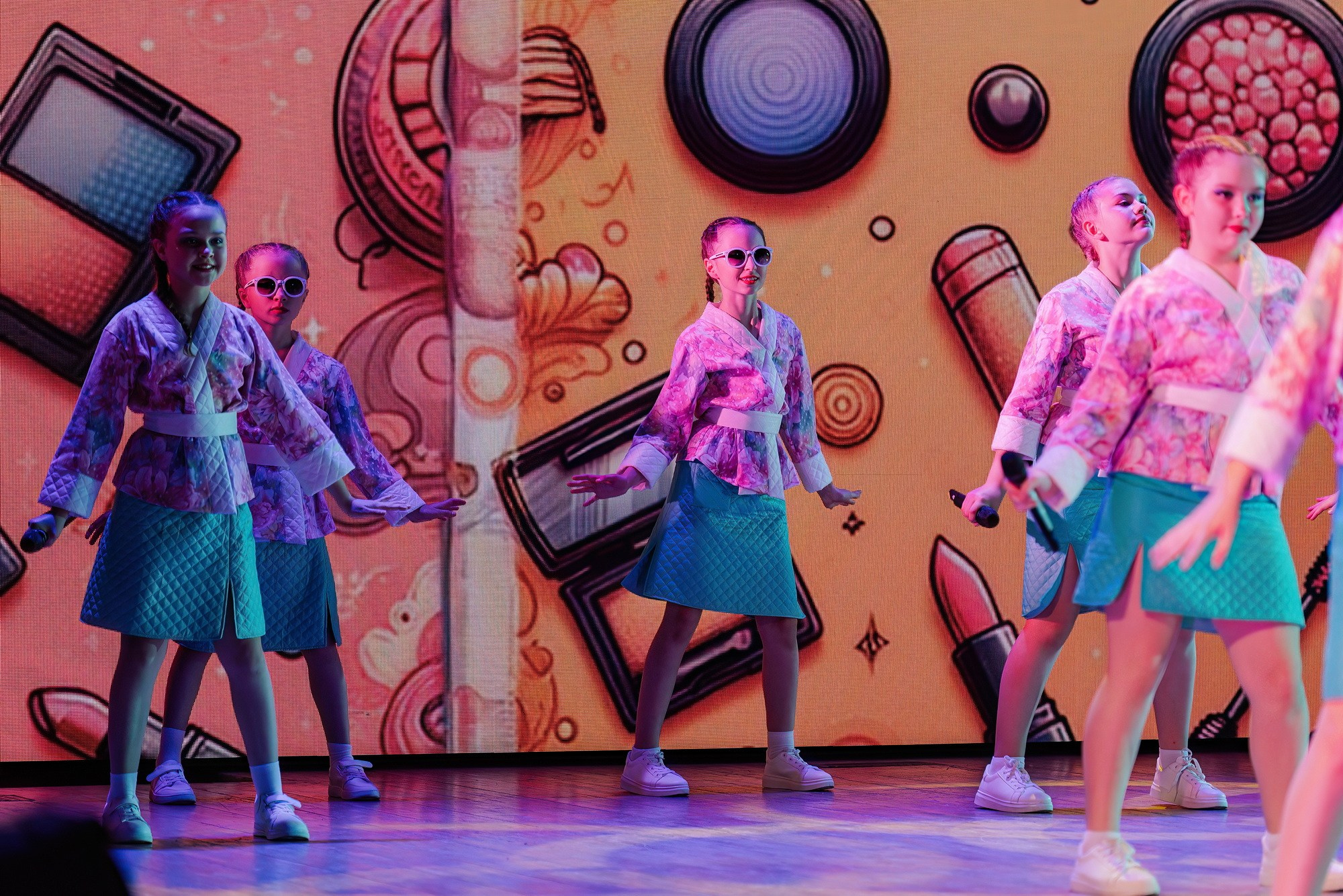 Отчетный концерт Образцового коллектива Алтая театра эстрадной песни «Созвездие». Свадебный и репортажный фотограф Никита Сницарев в Барнауле