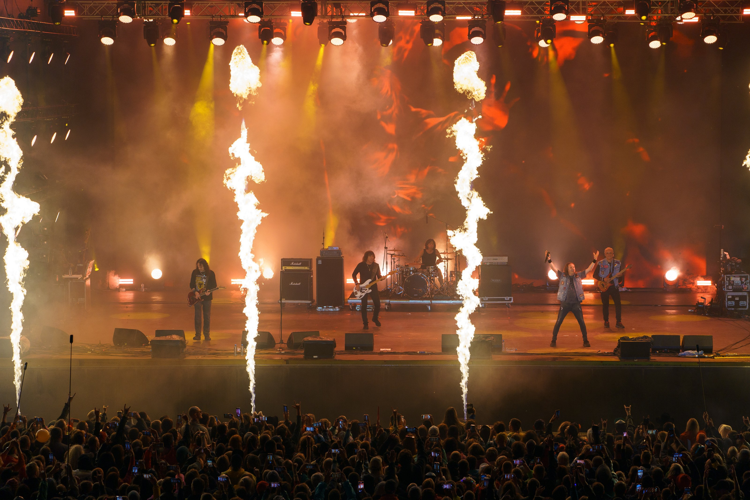 Фотографии музыкального фестиваля Дикая Мята 2025. Фотограф Николай Прокофьев модельные тесты в Москве