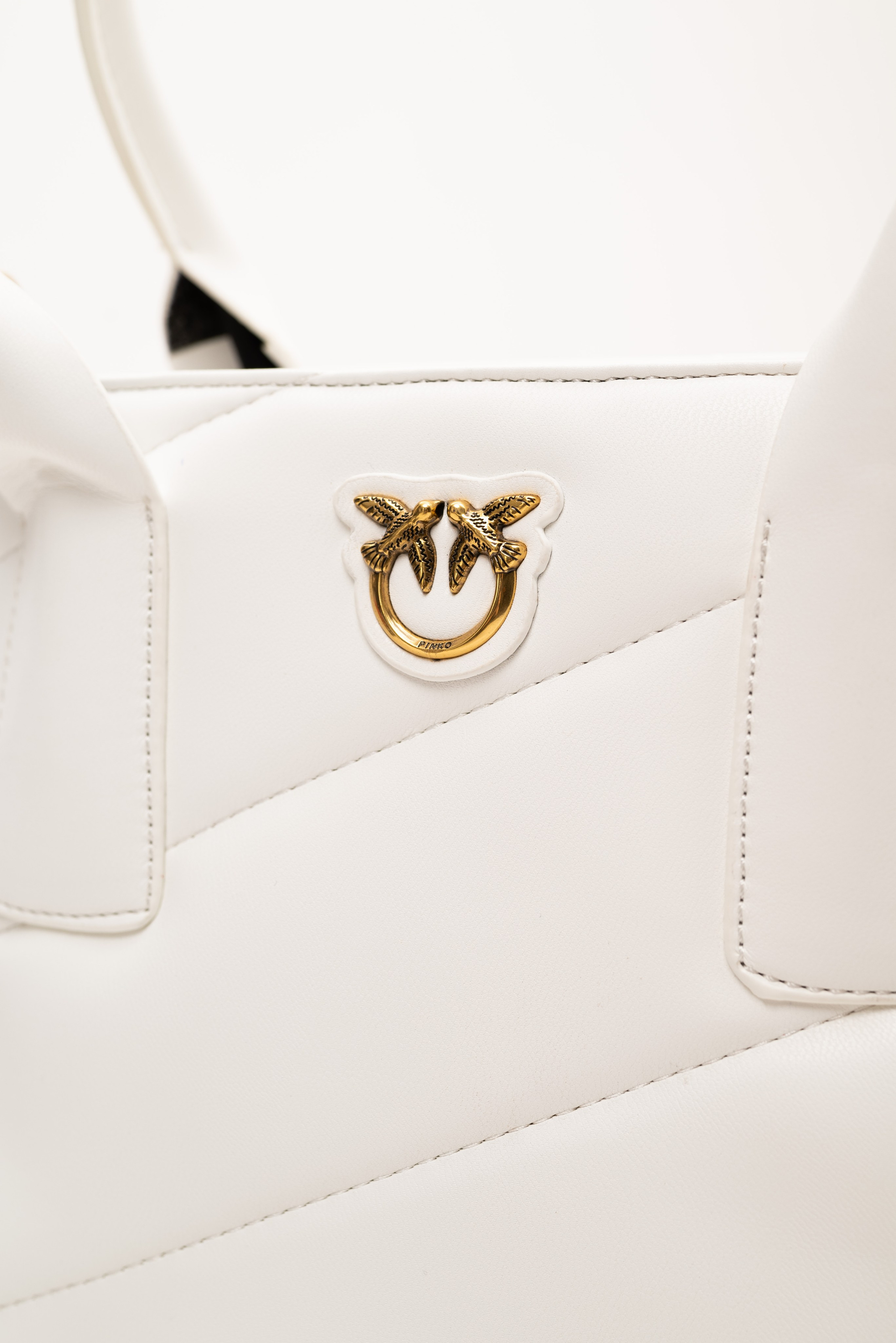 Сумки. Предметный фотограф, фото для маркетплейсов Пятигорск, КМВ