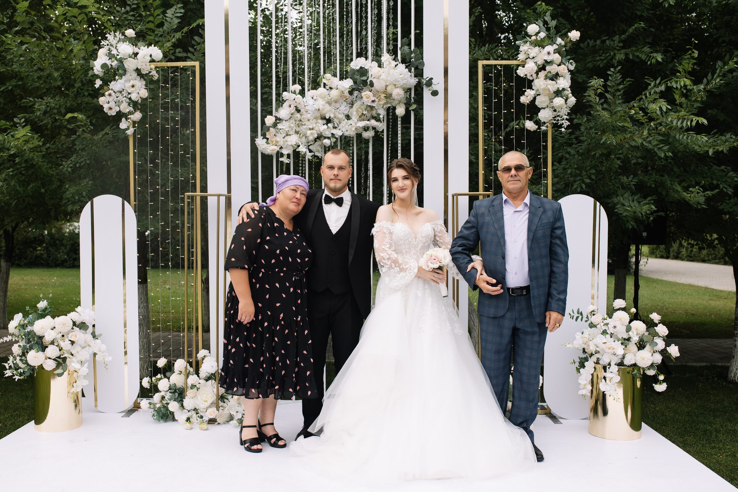 Данил и Елена. Свадебный фотограф и видеограф в Омске — Виталий и Алёна Орлянд