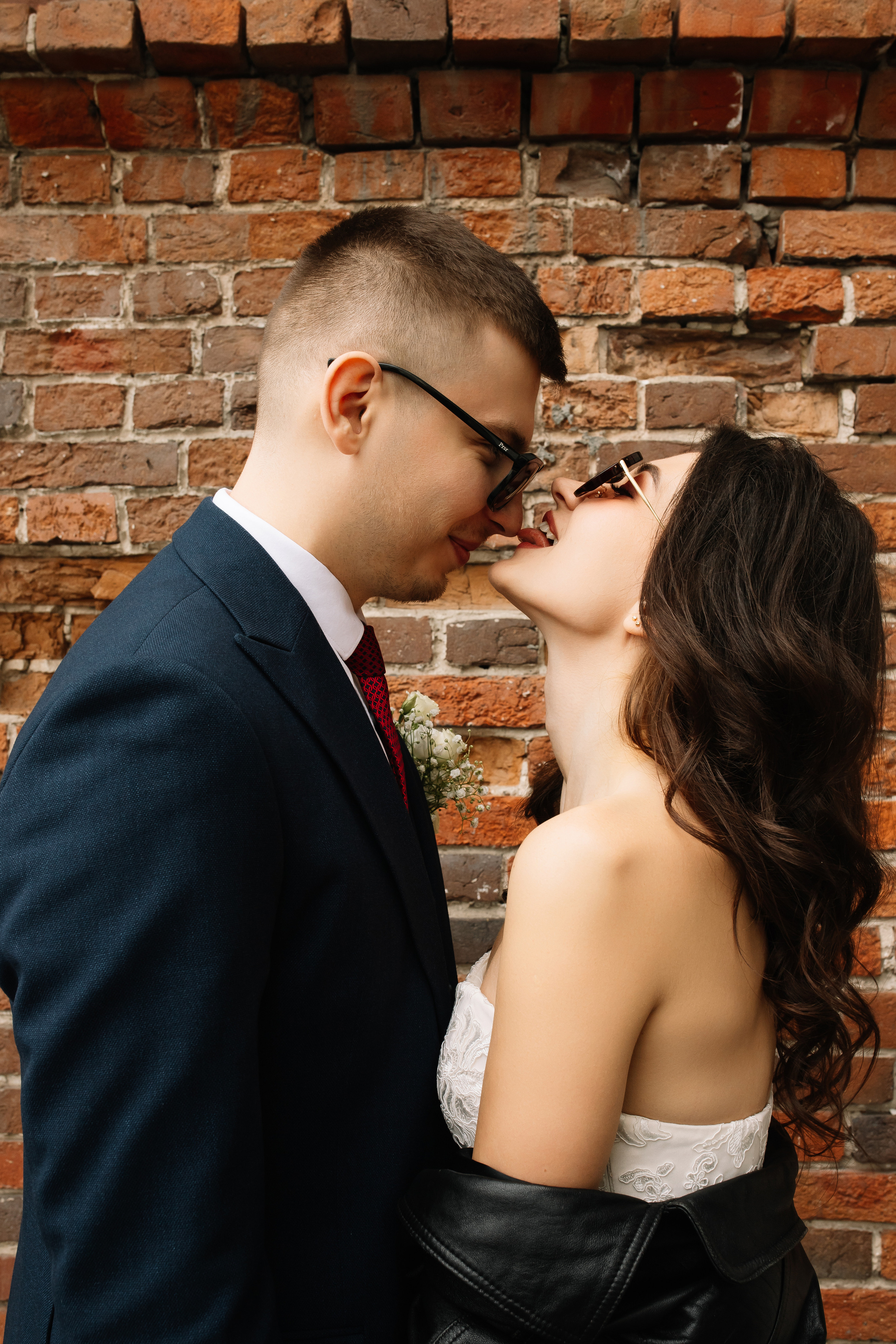 Павел и Екатерина. Свадебный фотограф и видеограф в Омске — Виталий и Алёна Орлянд