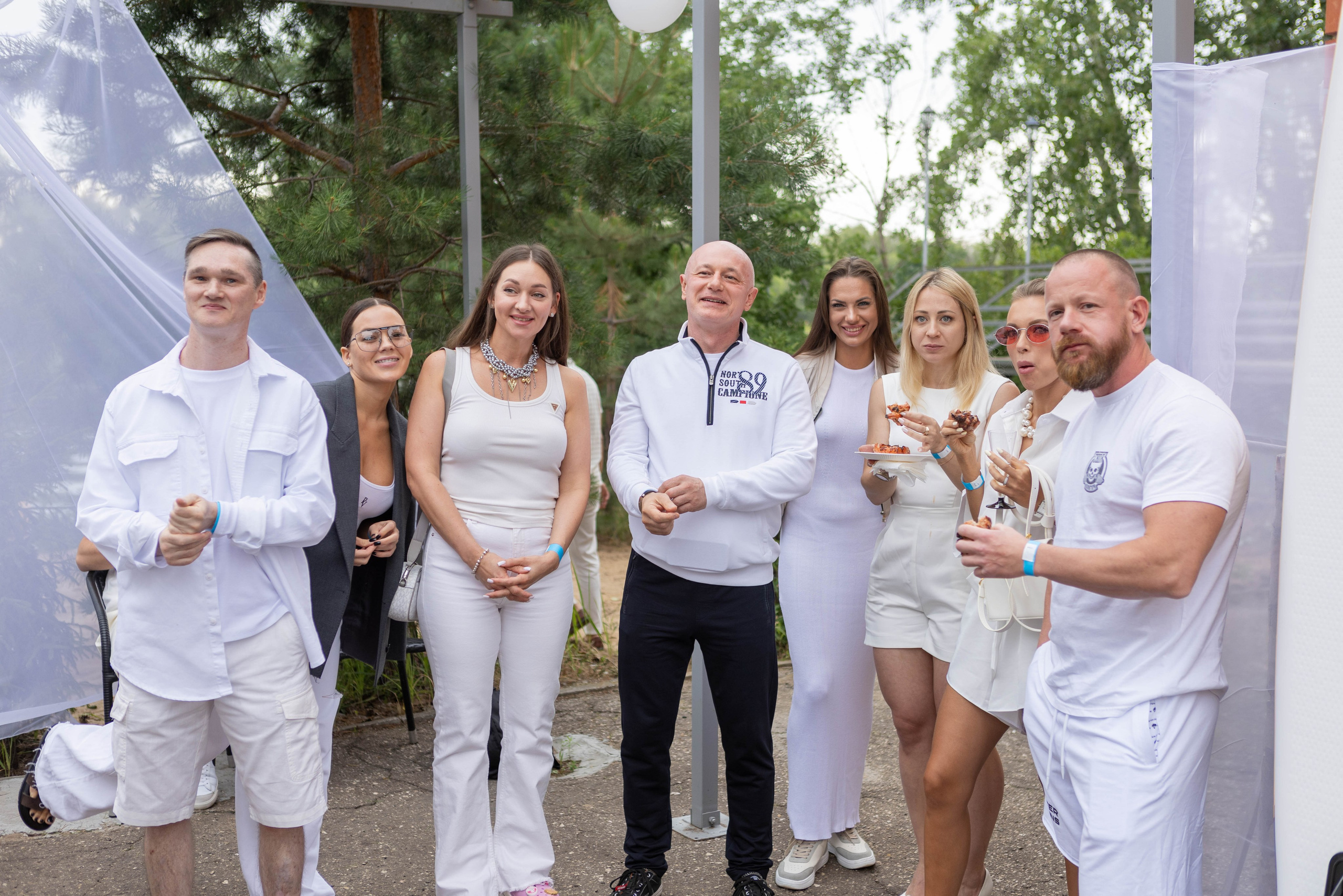 White Party. Свадебный и предметный фотограф Ренат Каламперов
