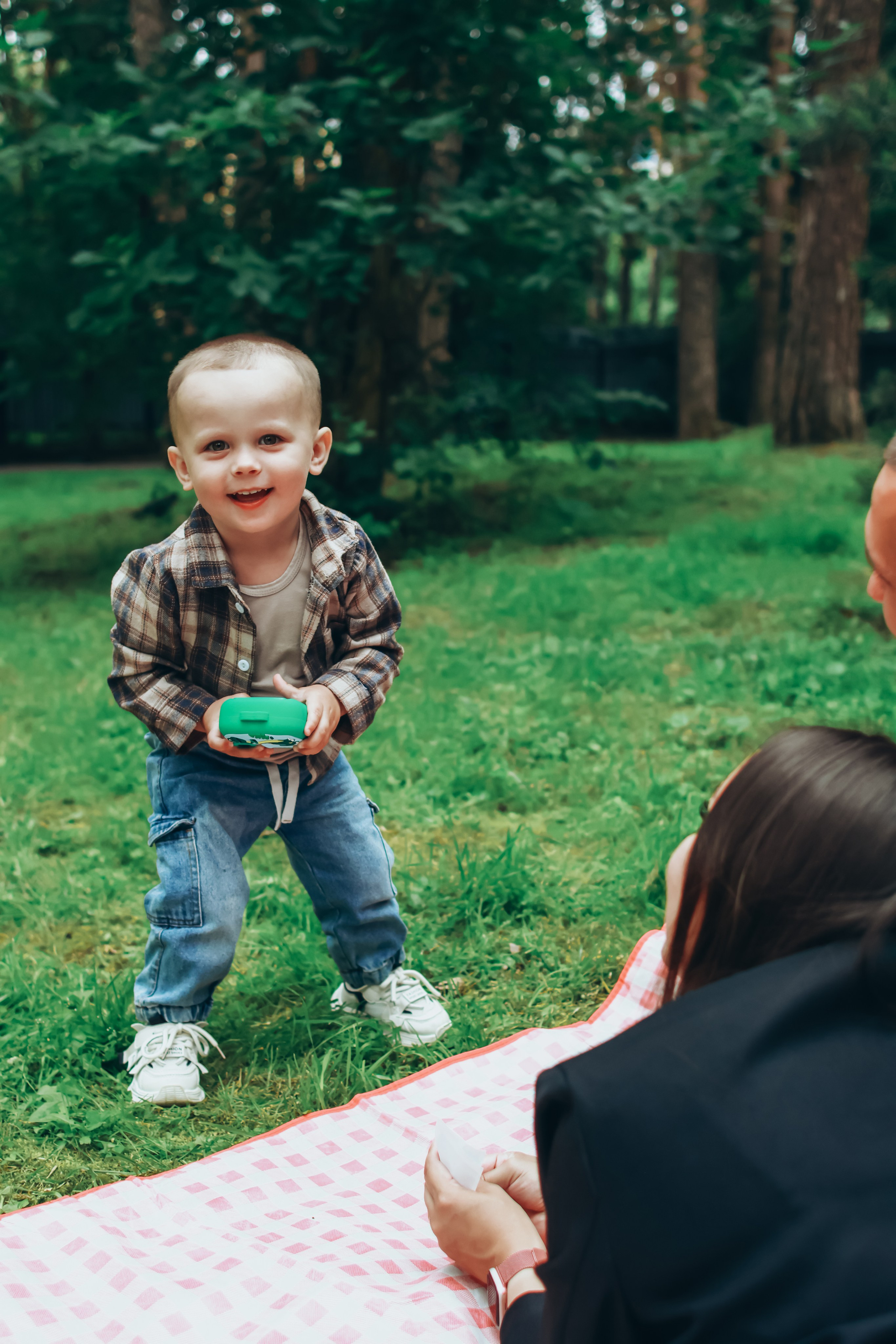 Семейная фотосессия в летнем парке, Екатеринбург. Фотограф в Екатеринбурге Пойгина Елена