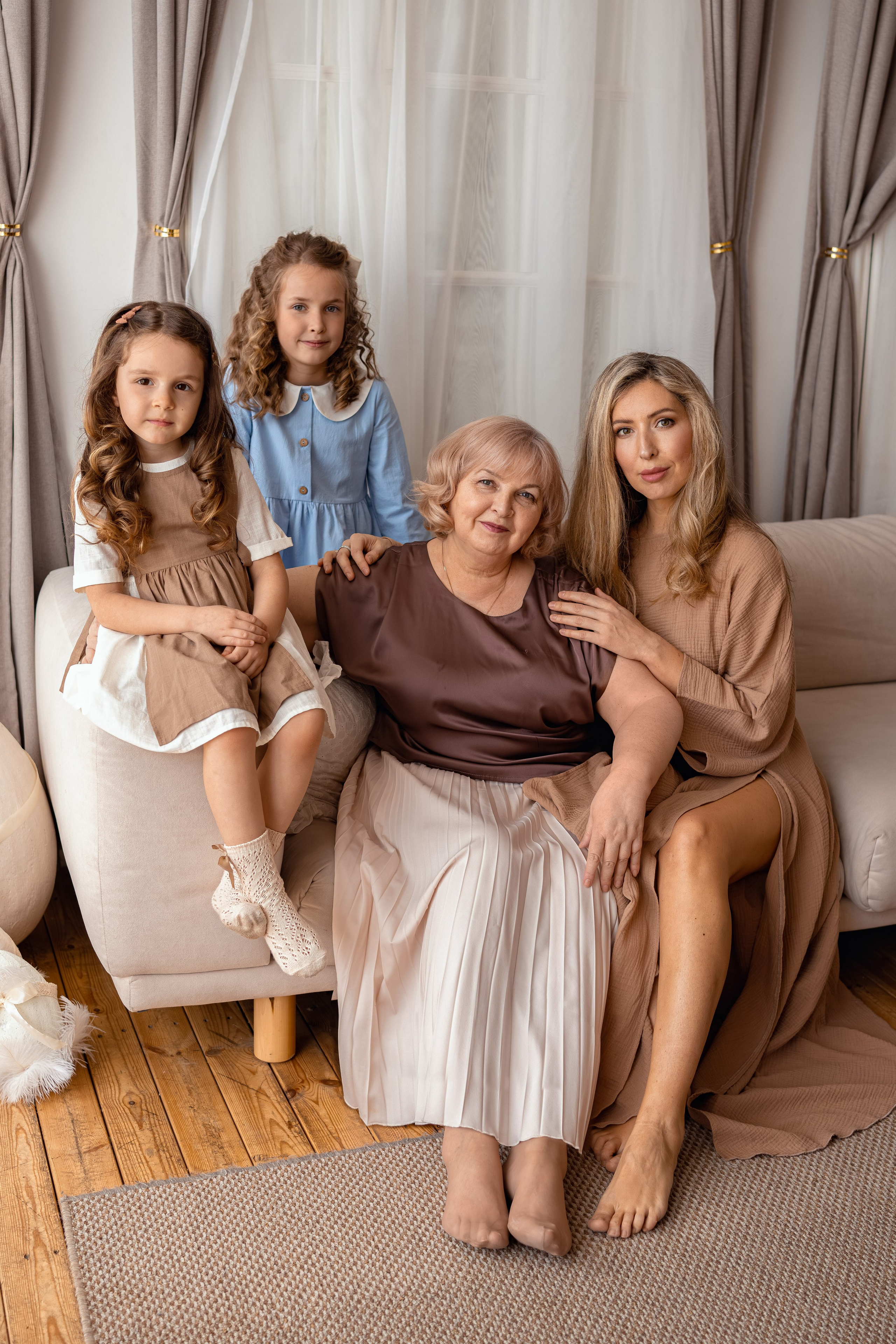 Фотосессия поколений одной прекрасной семьи. Семейный и портретный фотограф в Санкт-Петербурге Татьяна Гримоть