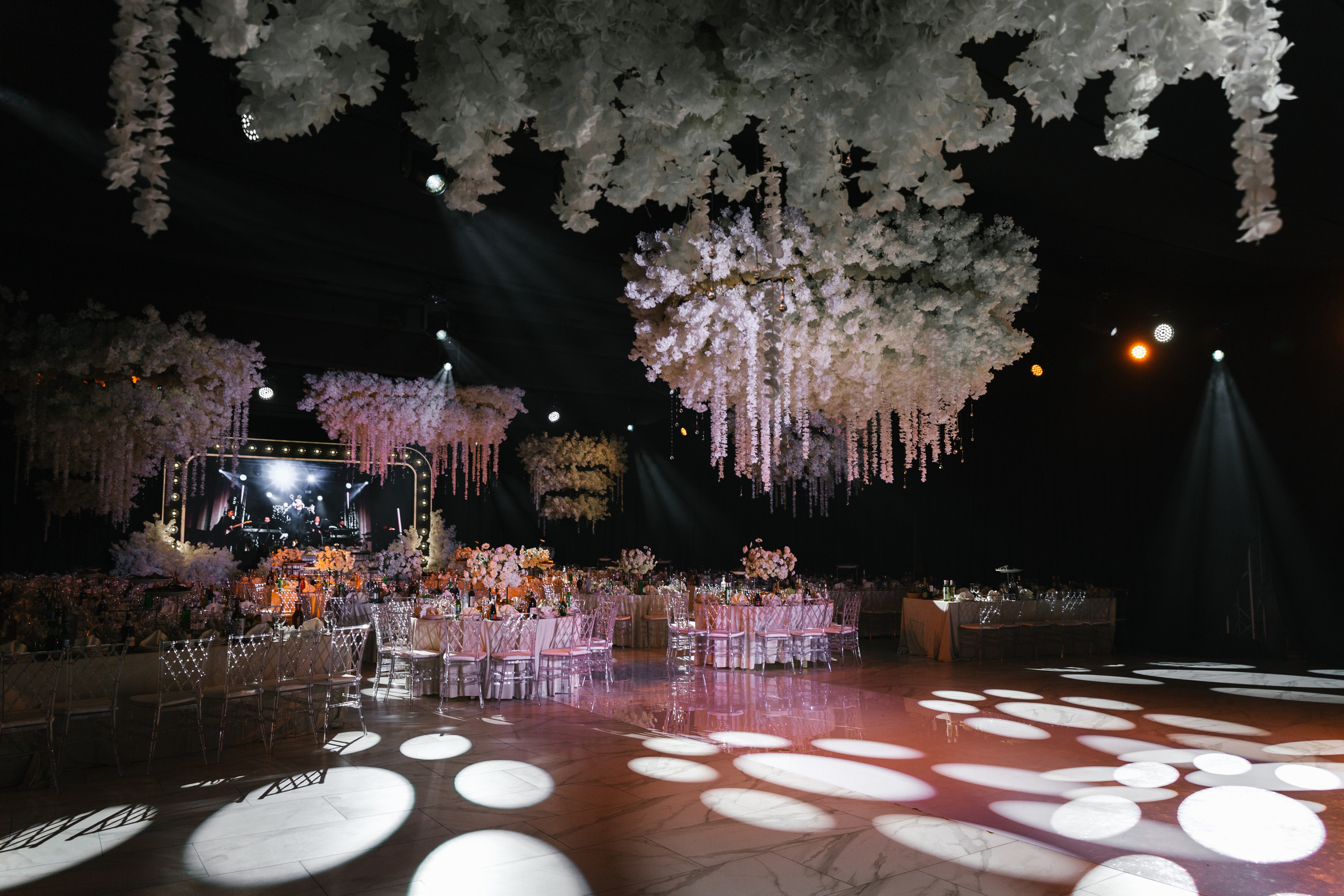 Свадебный фотограф в Пятигорске и КМВ Софья Аджикеримова