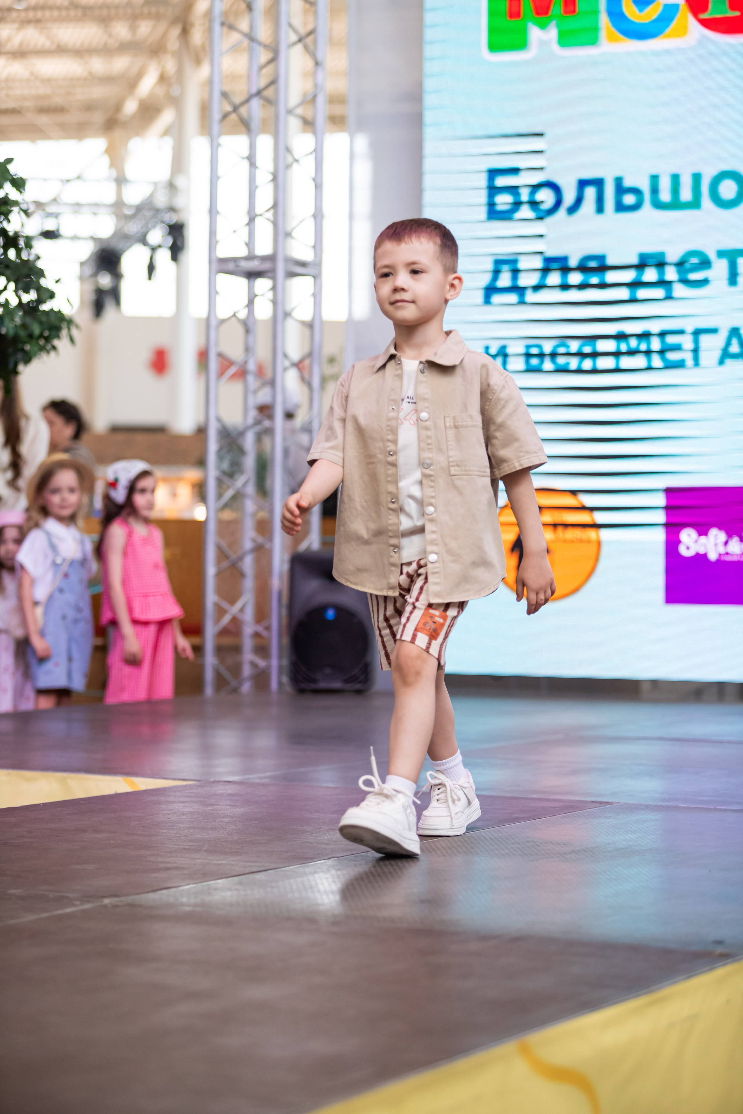 Детский показ мод. Анна Мальцева | Фотограф в Новосибирске