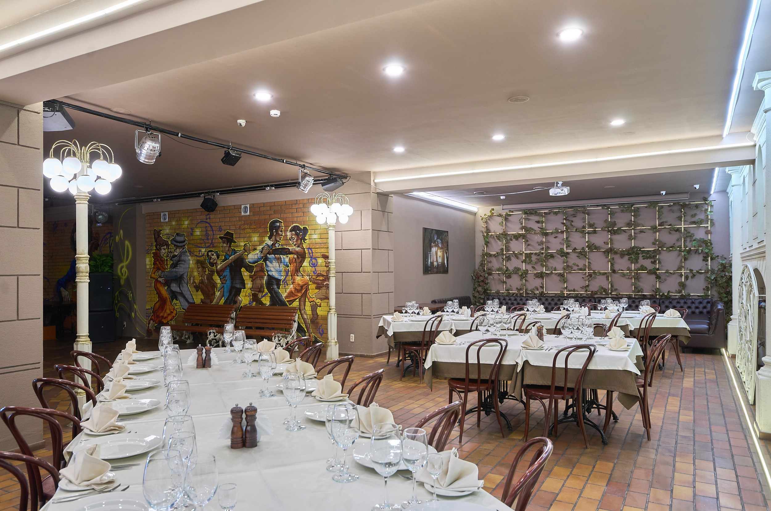 Ресторан Одесса. Абросимов Лев интерьерный и архитектурный фотограф