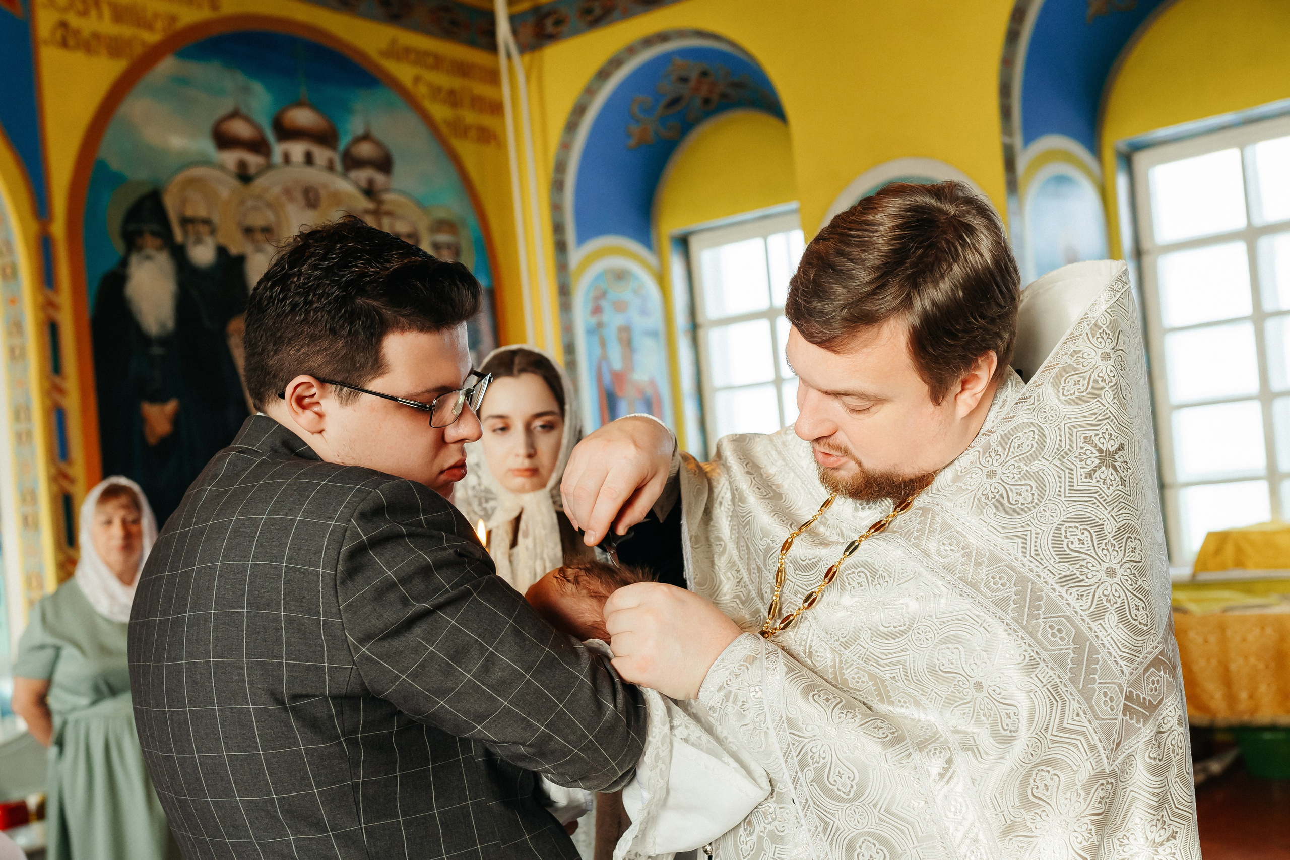 Фотосъемка крещения. Фотограф Ким Наталья в Красноярске