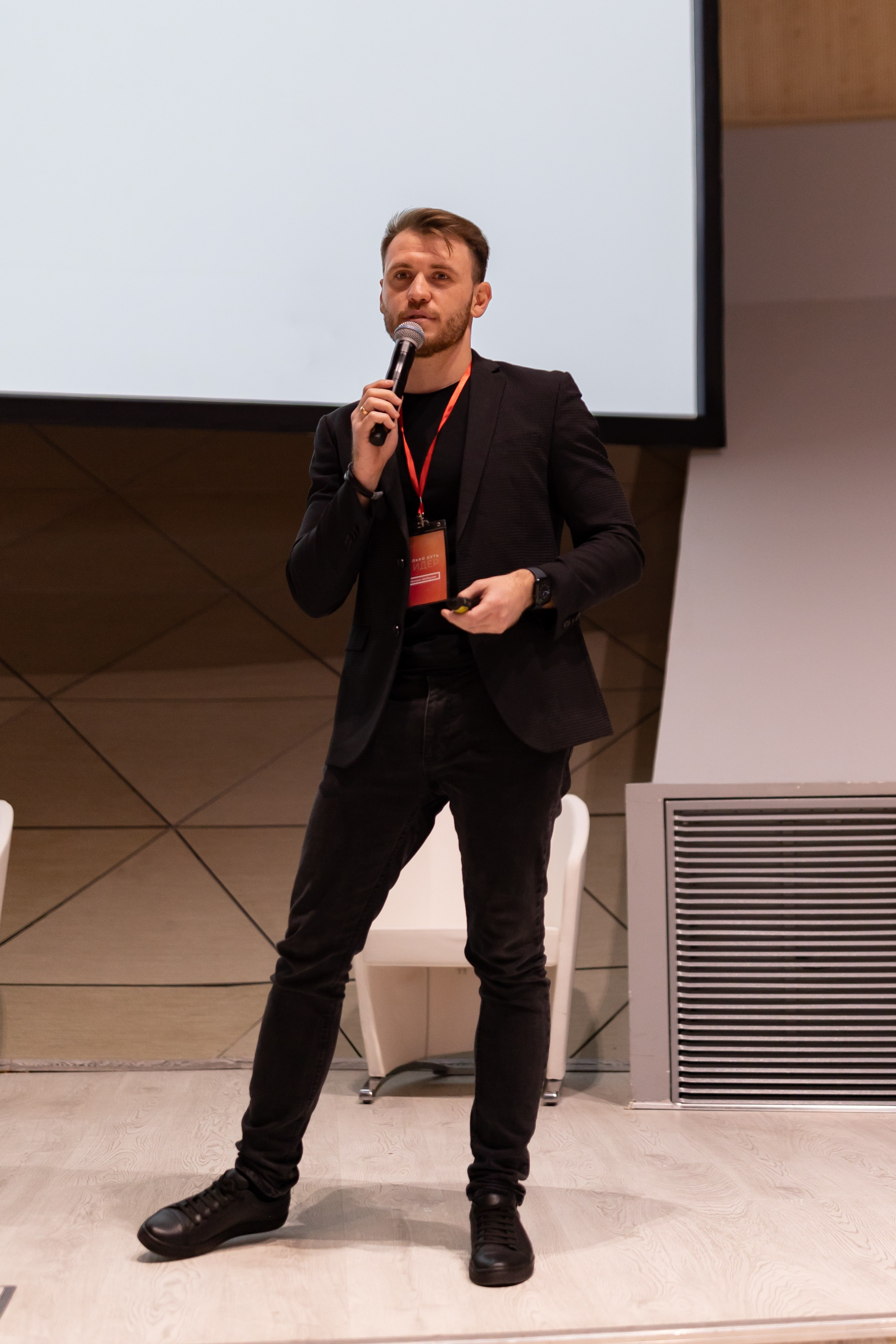 Только суть ЛИДЕР (Сколково). Сказочный фотограф для Вас и Вашей семьи