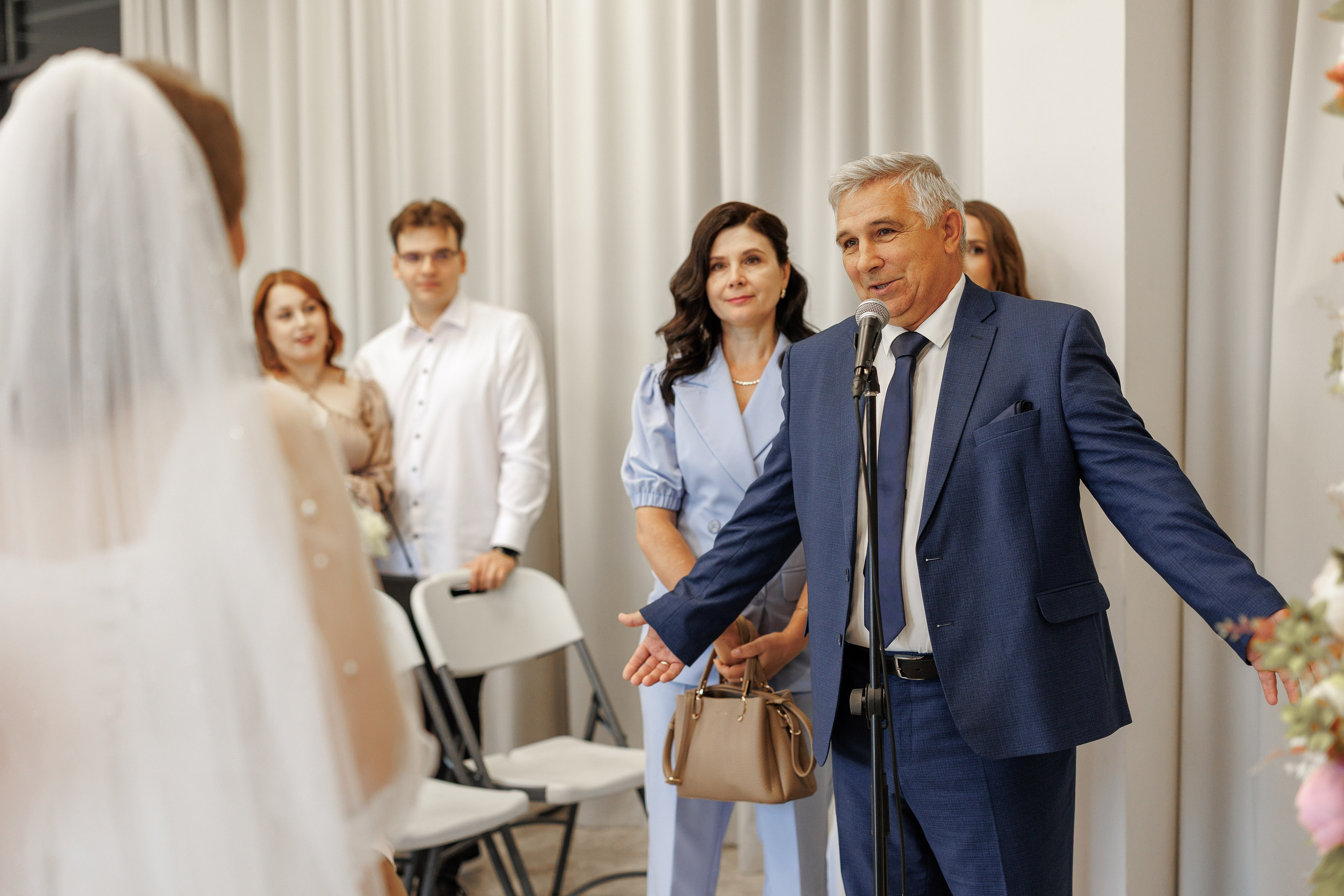 Александр & Анна. Фотограф Казань — профессиональные услуги фотосессий в студии и на локации