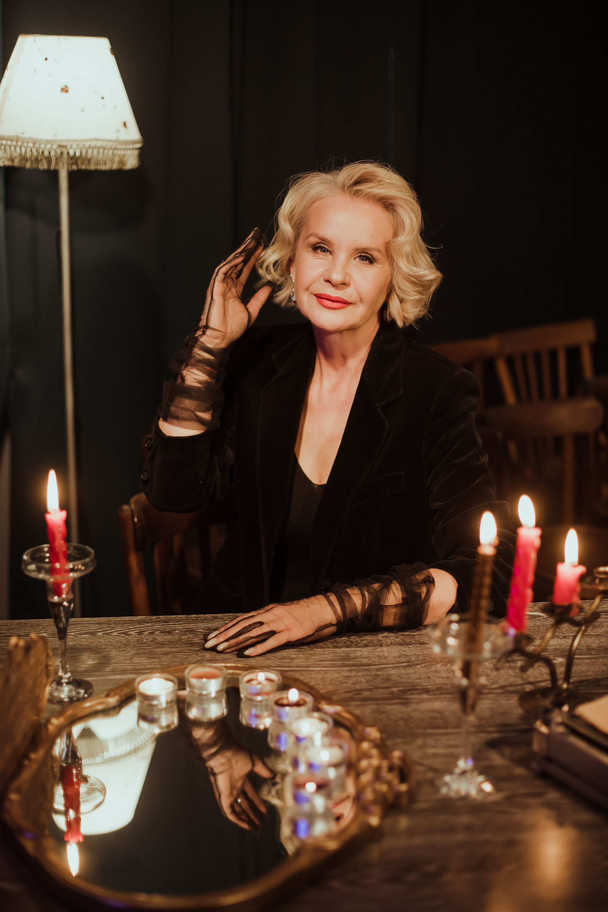 Классический портрет возрастной. Креативный и женский Фотограф Омске Наталья Лебедева