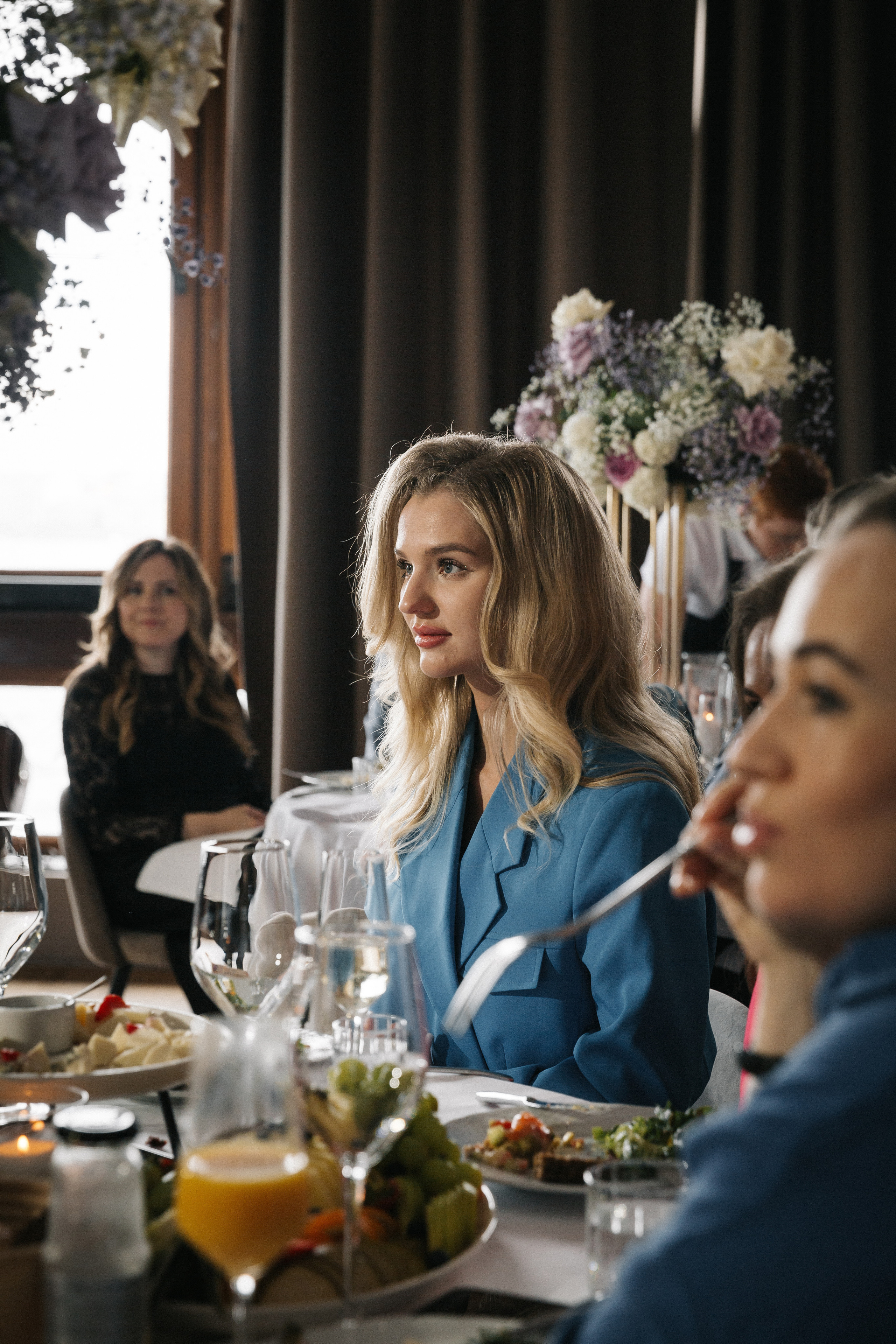 ПРИМОРСКИЙ ЗАГС | Июнь, «Летучий Голландец». Свадебный фотограф в Санкт-Петербурге Полина Корзухина