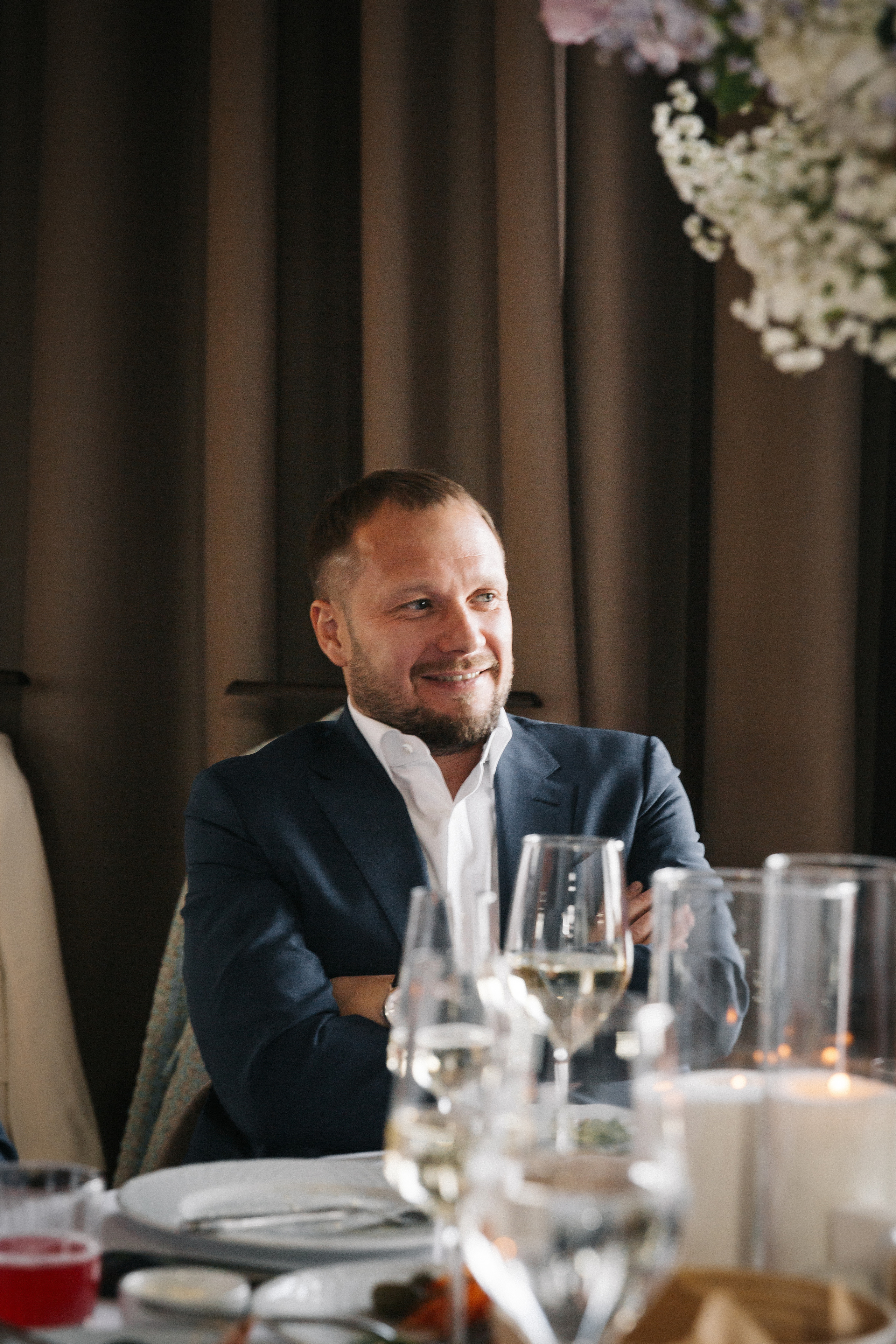 ПРИМОРСКИЙ ЗАГС | Июнь, «Летучий Голландец». Свадебный фотограф в Санкт-Петербурге Полина Корзухина