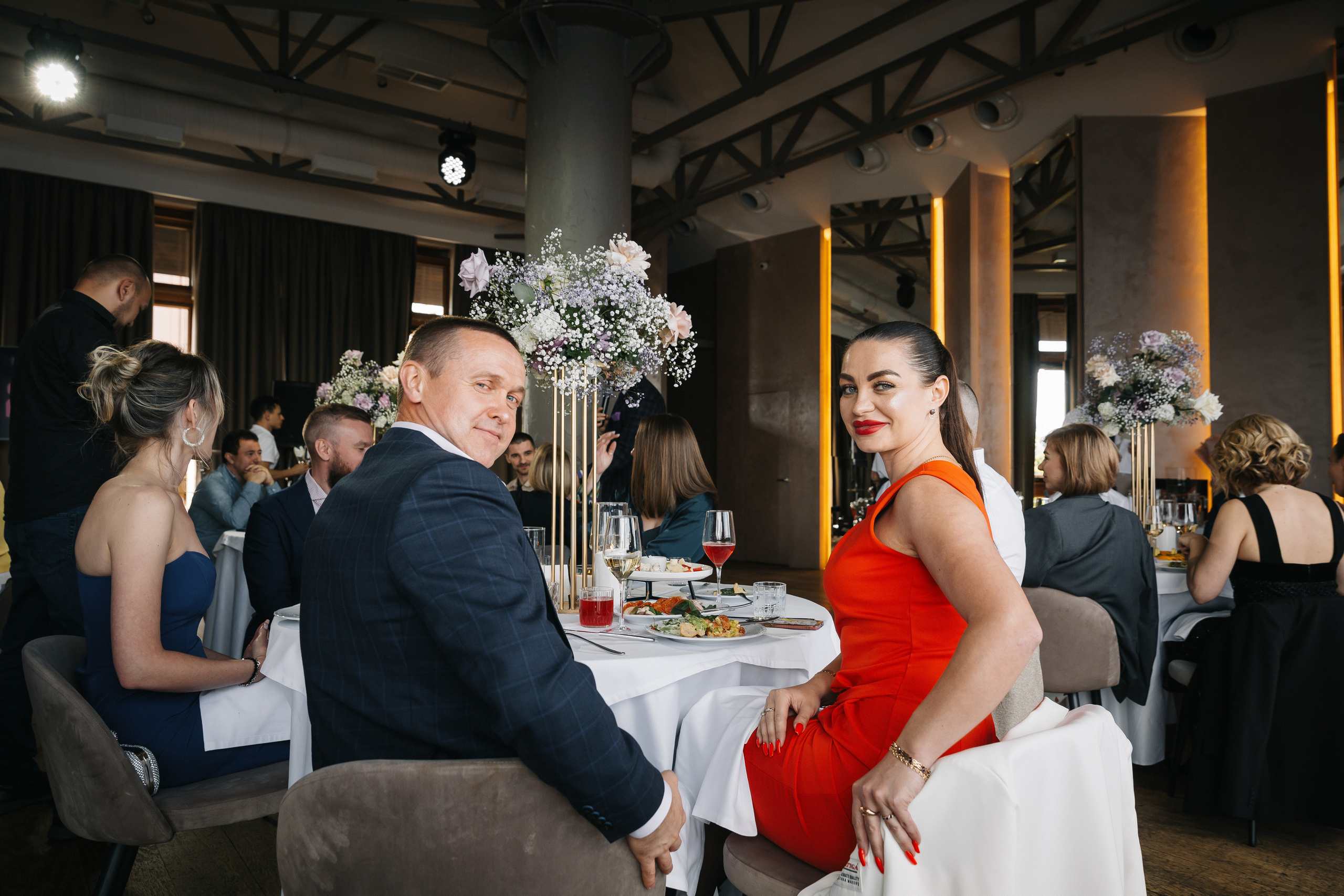 ПРИМОРСКИЙ ЗАГС | Июнь, «Летучий Голландец». Свадебный фотограф в Санкт-Петербурге Полина Корзухина