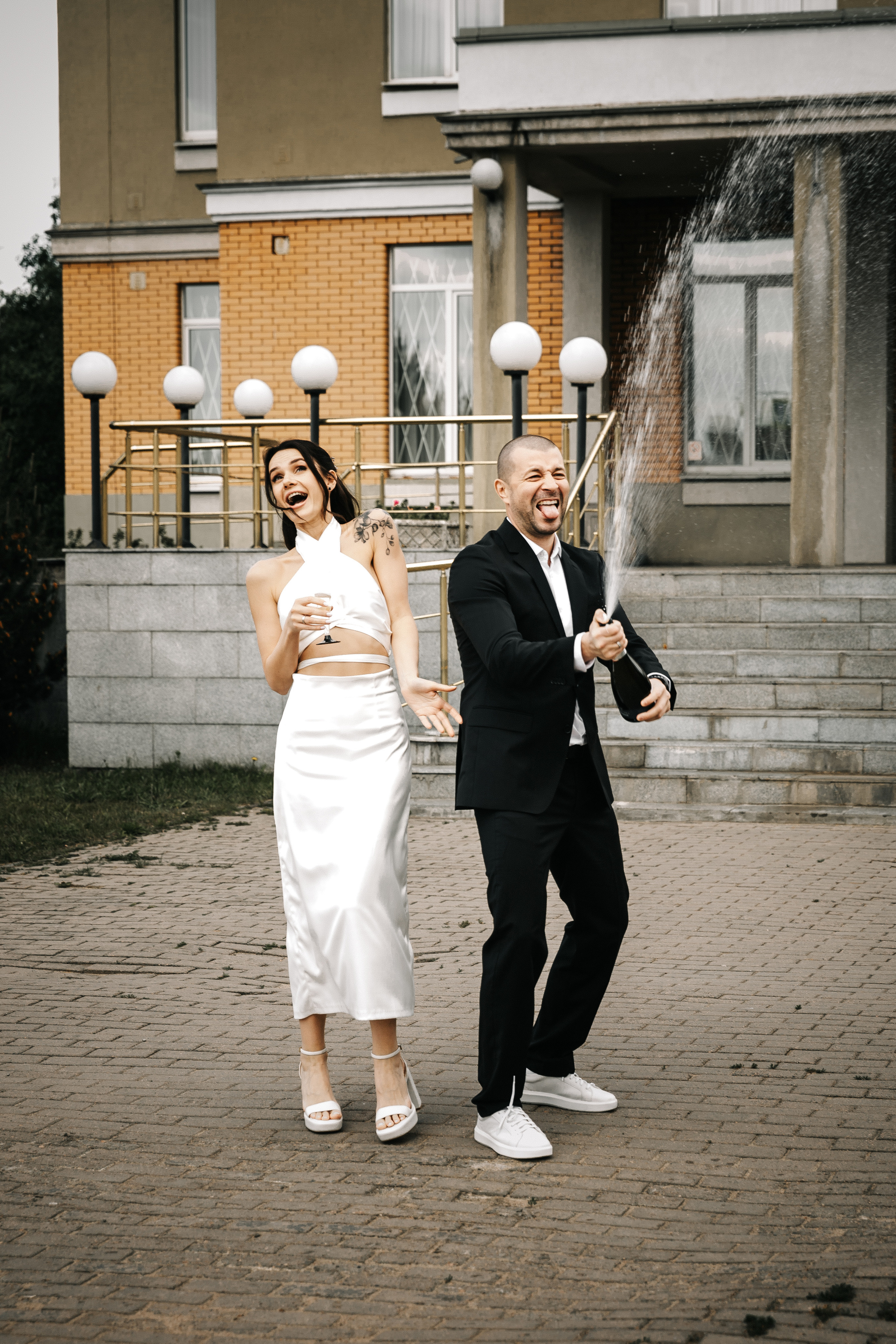 ПРИМОРСКИЙ ЗАГС | Июнь, «Летучий Голландец». Свадебный фотограф в Санкт-Петербурге Полина Корзухина