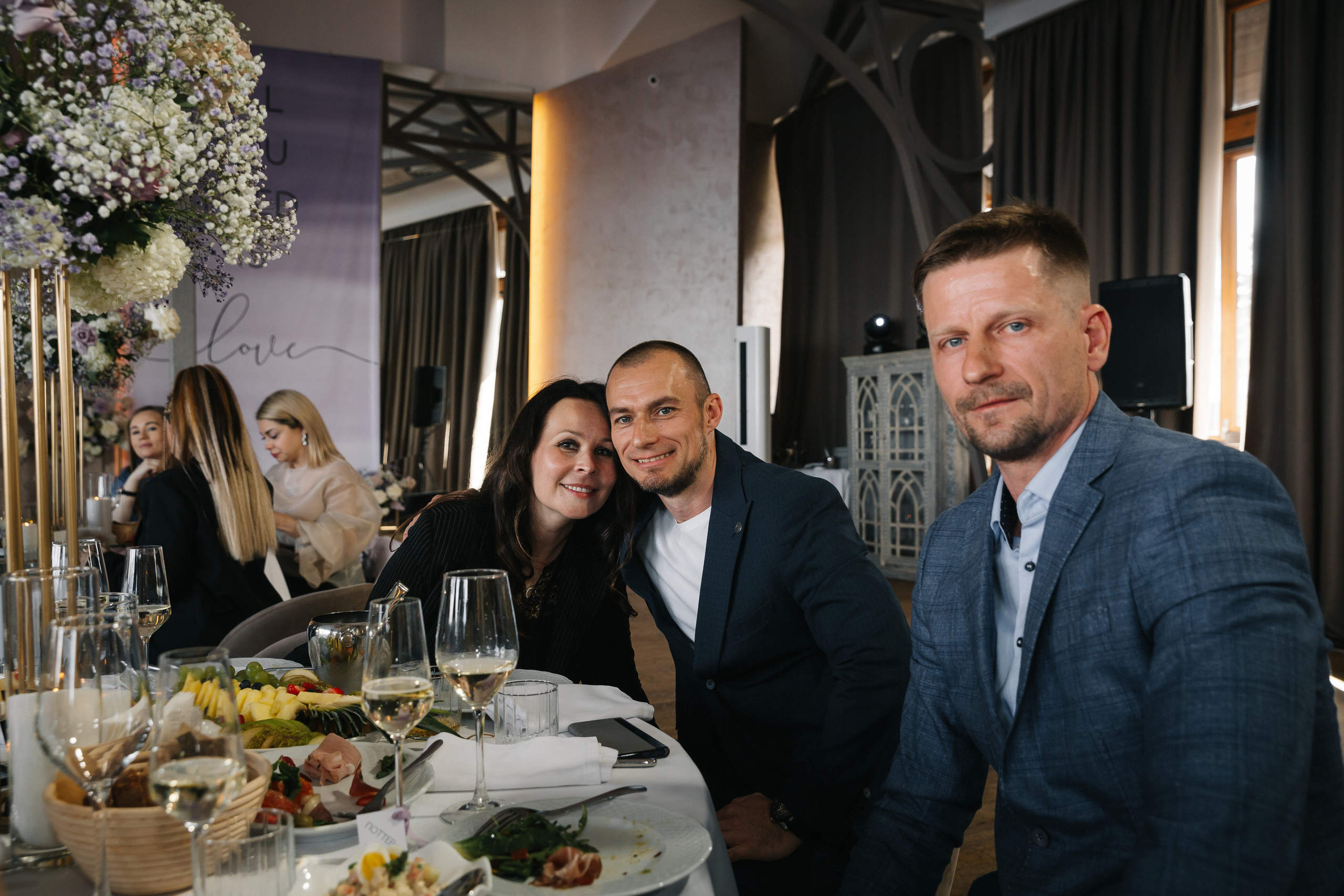 ПРИМОРСКИЙ ЗАГС | Июнь, «Летучий Голландец». Свадебный фотограф в Санкт-Петербурге Полина Корзухина