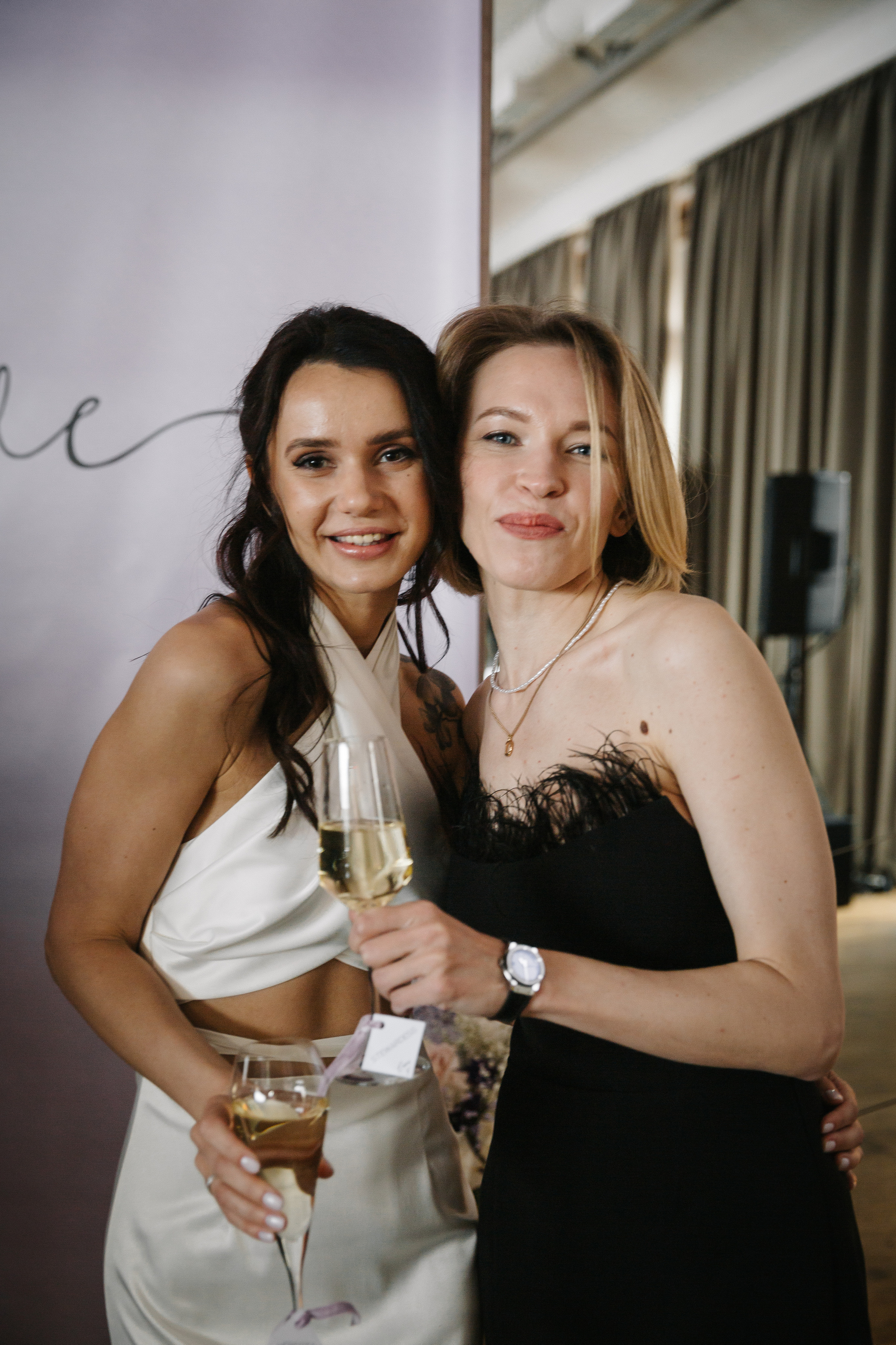 ПРИМОРСКИЙ ЗАГС | Июнь, «Летучий Голландец». Свадебный фотограф в Санкт-Петербурге Полина Корзухина