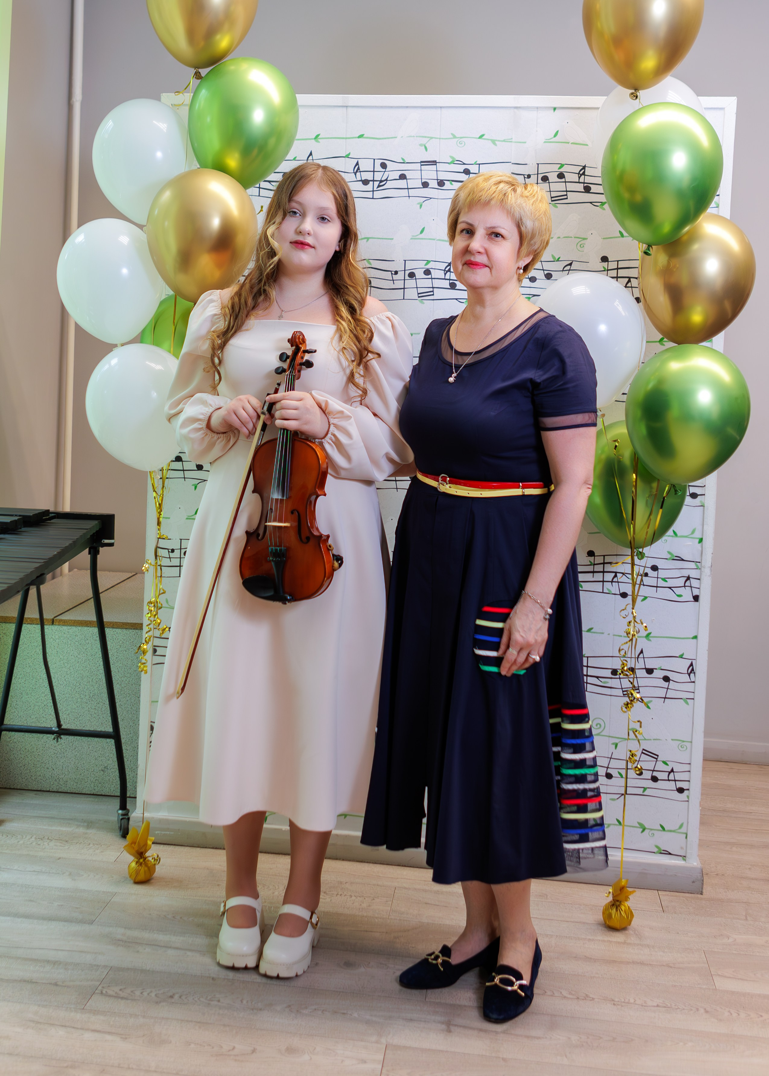 Вручение дипломов в Детской музыкальной школе имени Н. П. Будашкина. Выпускные альбомы и школьный фотограф в Подольске, Троицке, Щербинке, Москве и Московской области