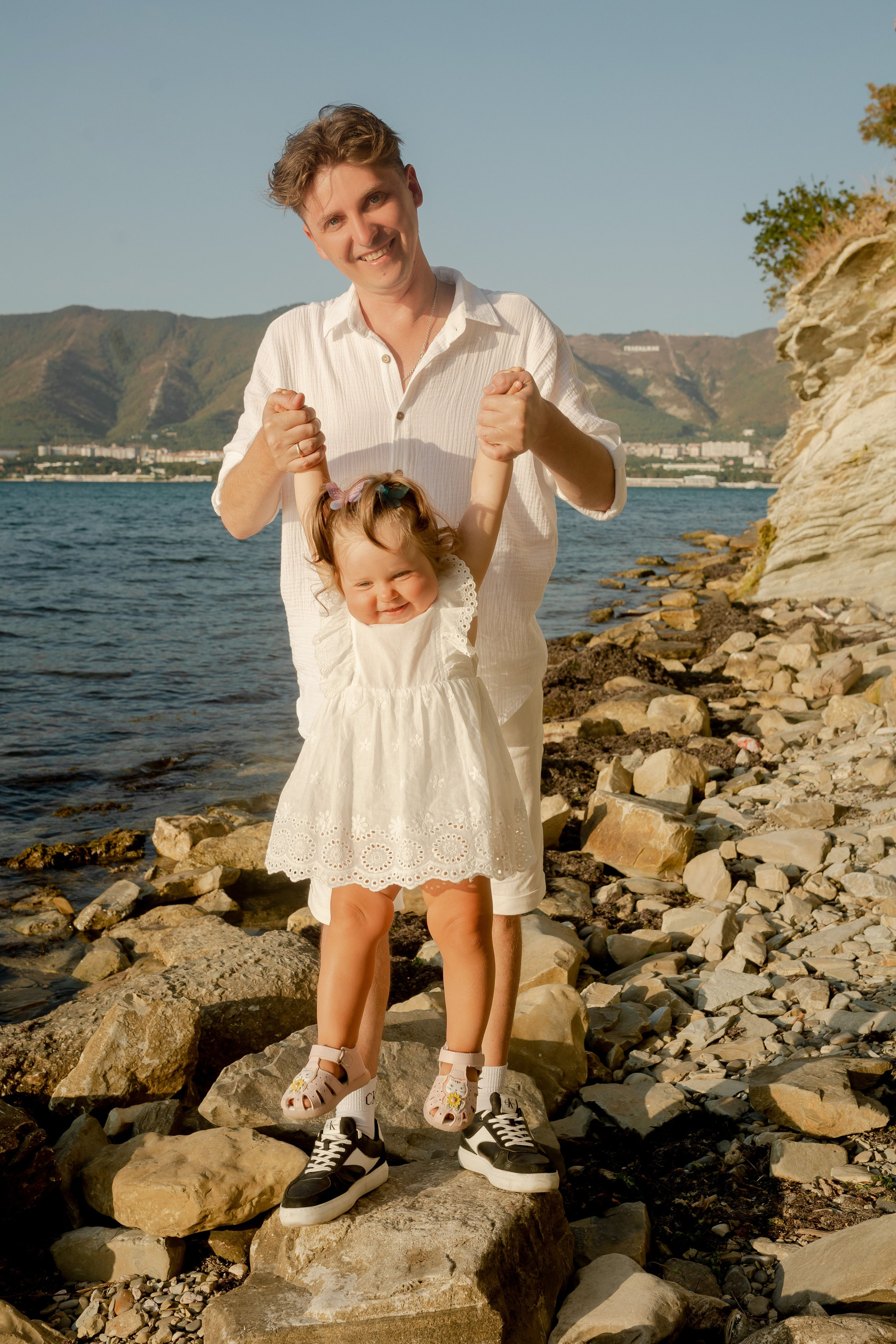 Юлианна, Николай, МИлана, Кристина. Фотограф в Геленджике, Архипо-Осиповке, Абрау-Дюрсо, Кринице Виктория