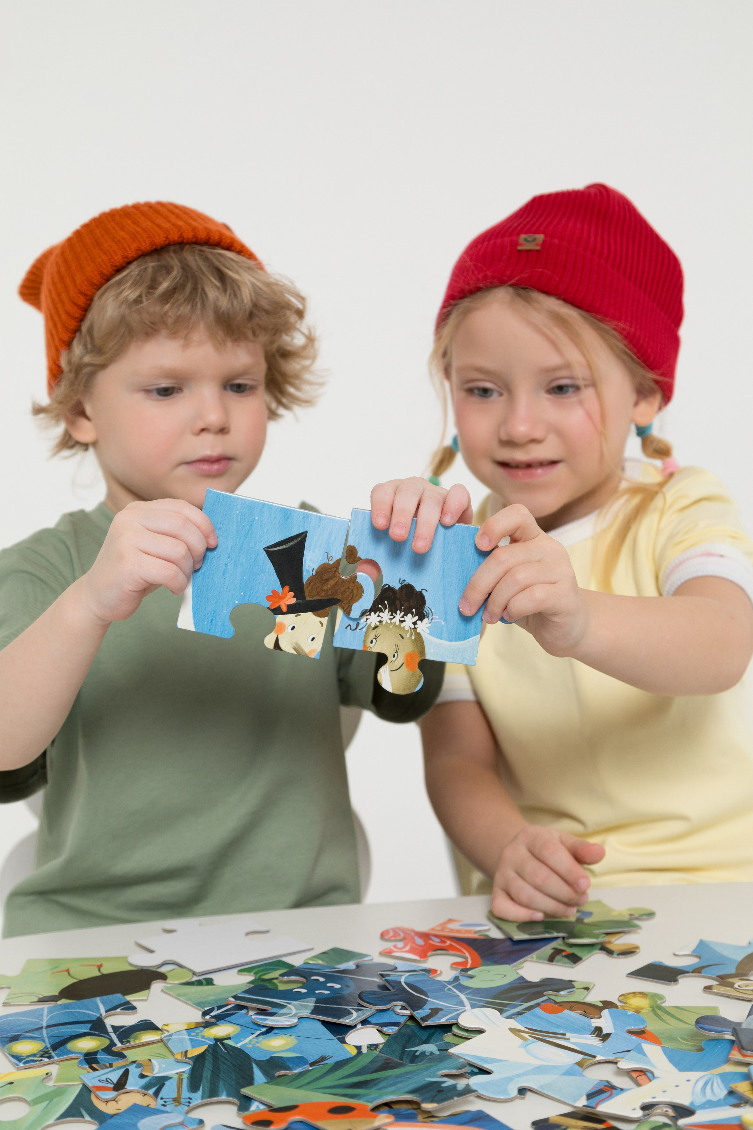 Имиджевая и каталожная съёмка для бренда детских пазлов. Детский и контент фотограф Надя Волкова Санкт-Петербург