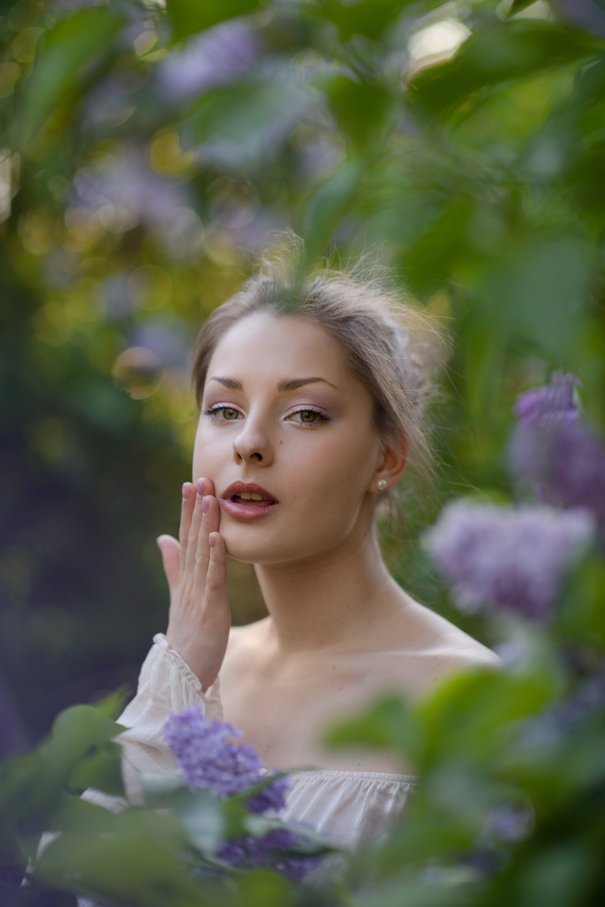 Фотосессия в сиреневом саду. Главная