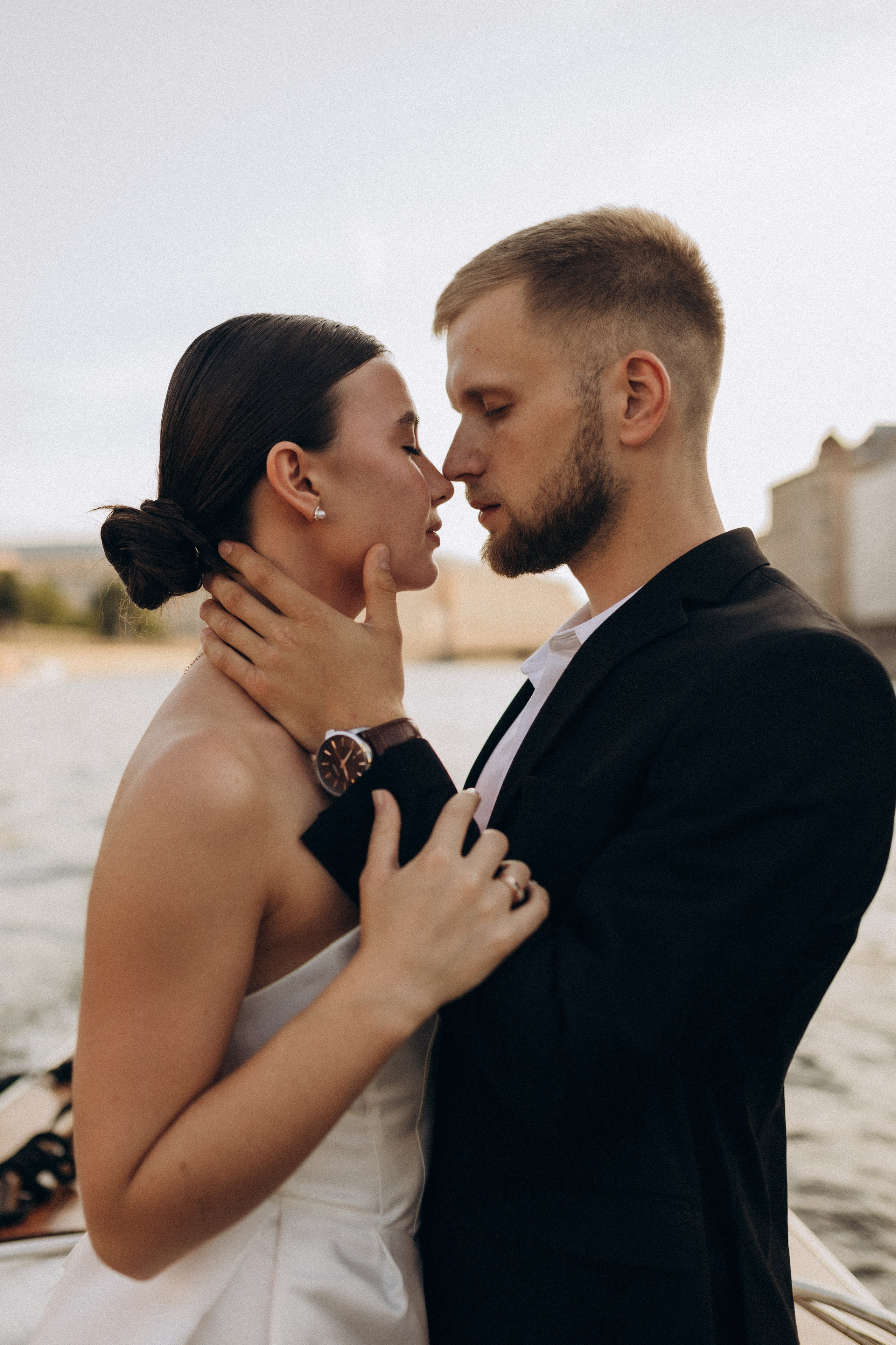 Костя и Лиза|прогулка + катер. Свадебный и love story фотограф в Санкт-Петербурге