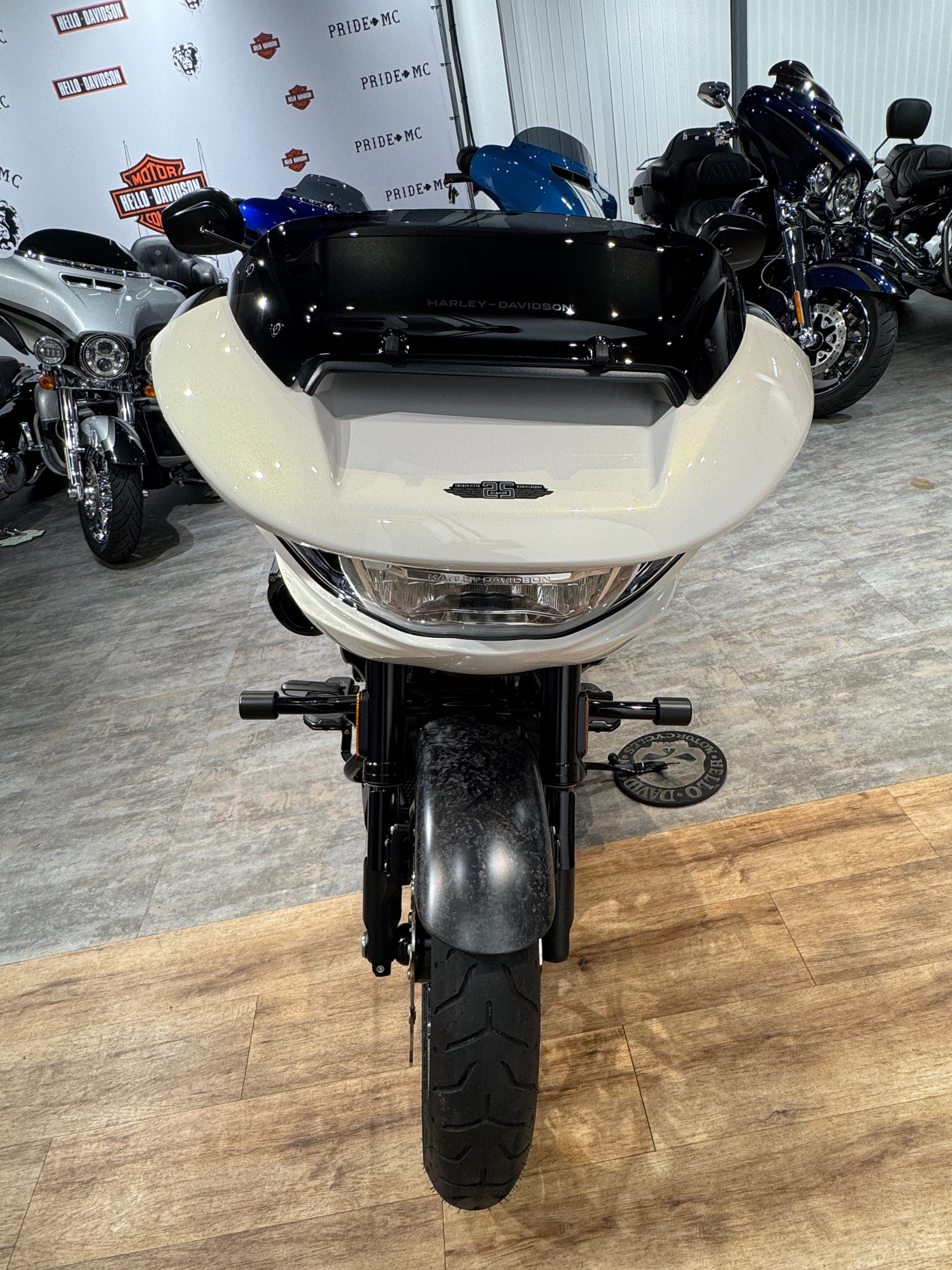 Мотоциклы Harley-Davidson 2024 CVO Road Glide ST 121 (Touring)  — купить мотоцикл. Hello Davidson, Москва. Только хорошие мотоциклы…