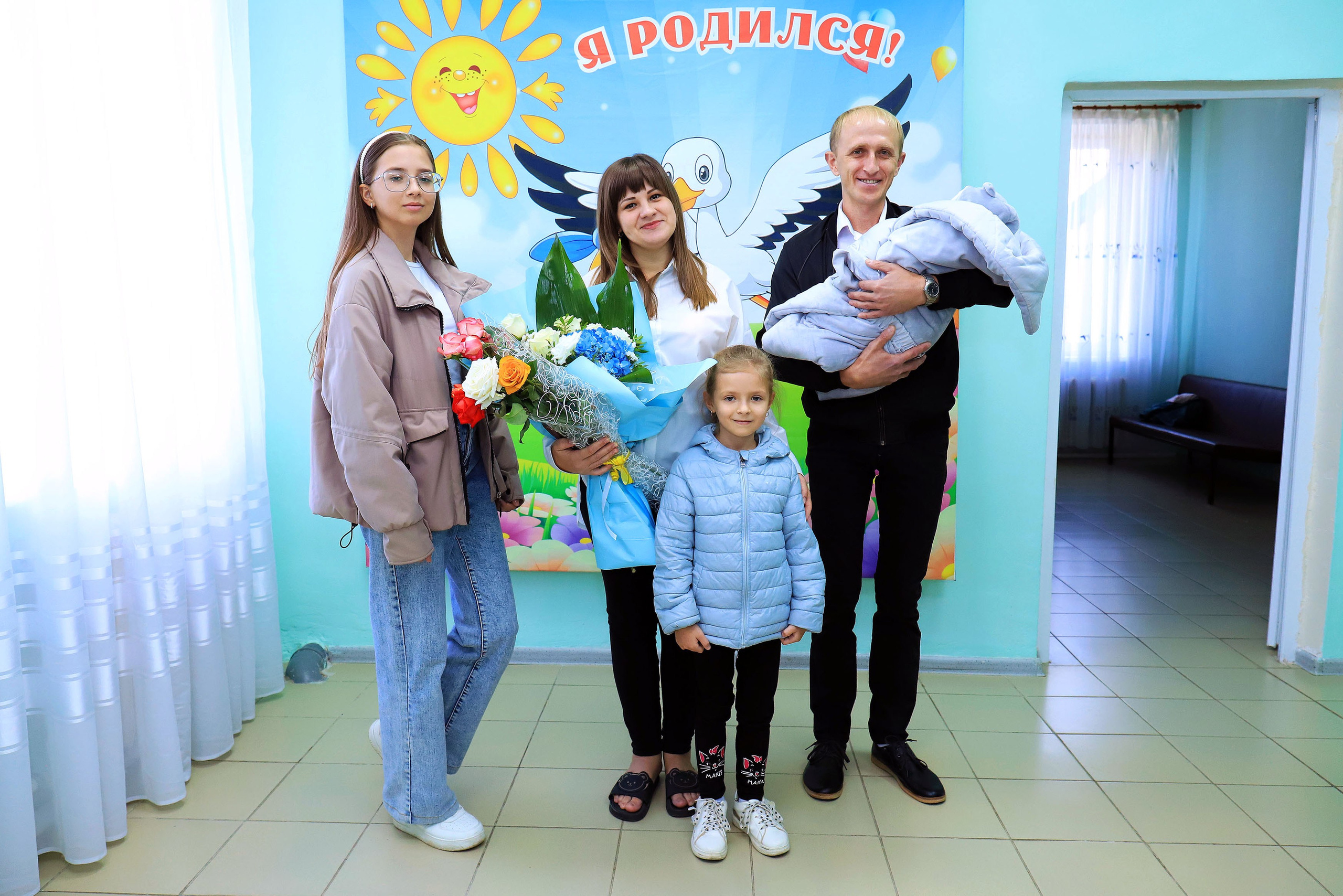 Выписка из роддома. Игорь Варава свадебный фотограф видеограф Белая Глина Краснодар