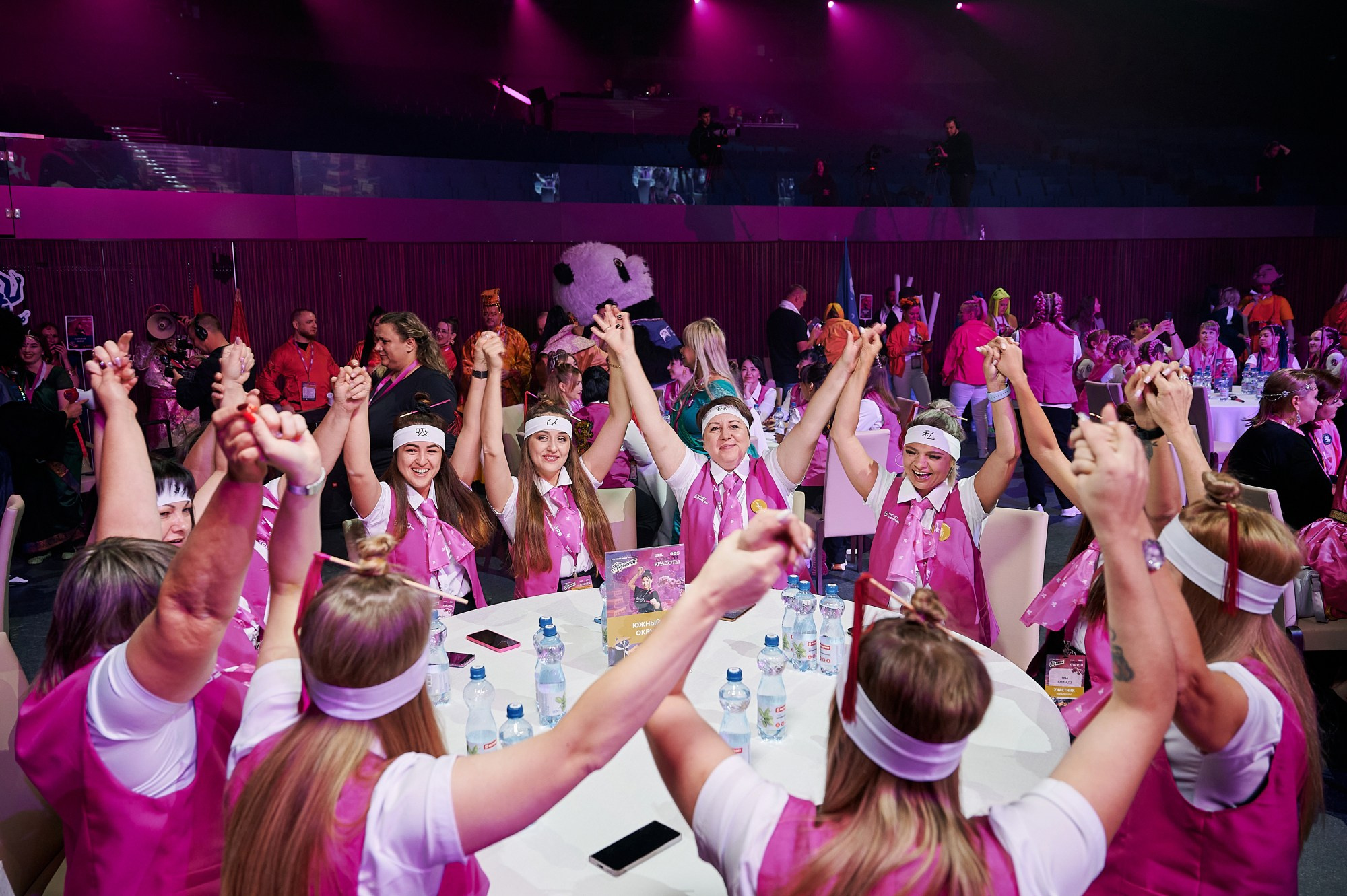 Магнит Косметик — конкурс «Золотой Магазин». Мезенцев Евгений фотограф