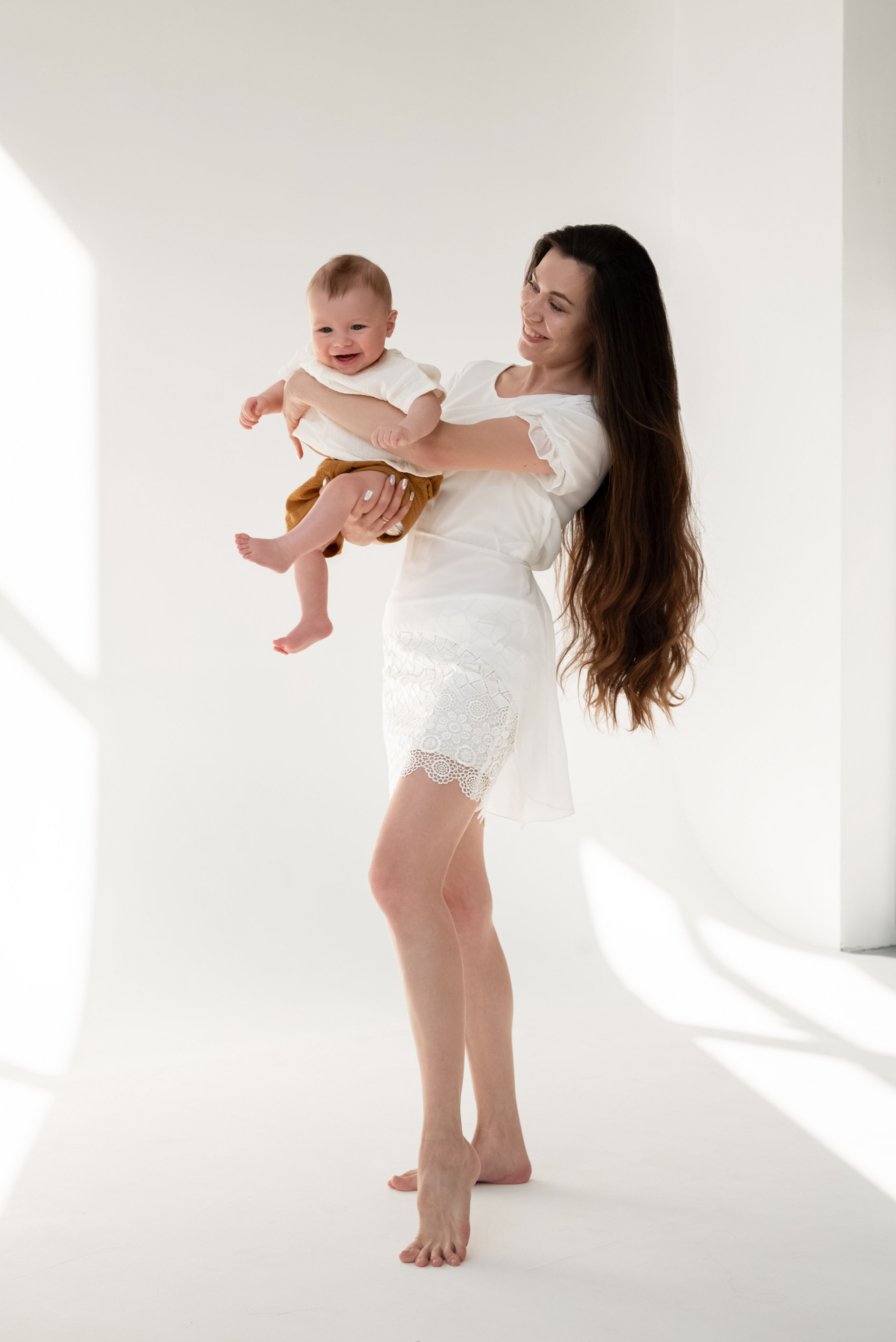 Сергеевы семейная студийная фотосессия. Профессиональный фотограф в Твери Иванова Юлия