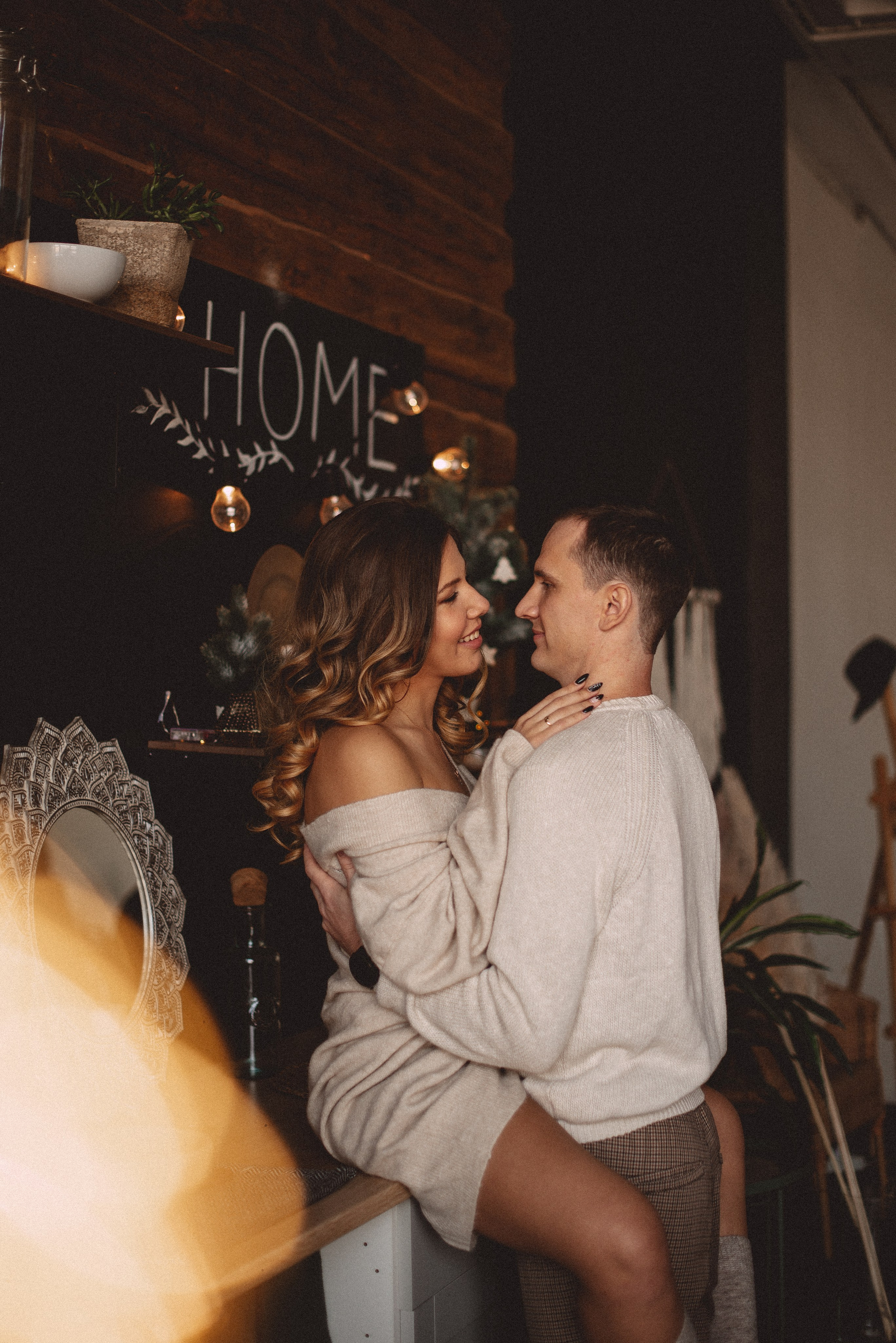 Новогодняя фотосессия Лавстори в студии. Семейная фотосессия Бутово Москва фотограф Алина Морщагина