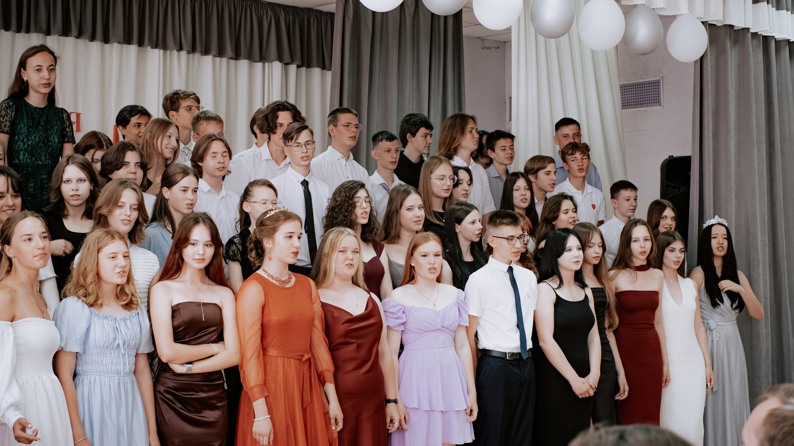 Кейс — Школьный выпускной. Коммерческий и Портретный Фотограф Симферополь Крым Максим Махо