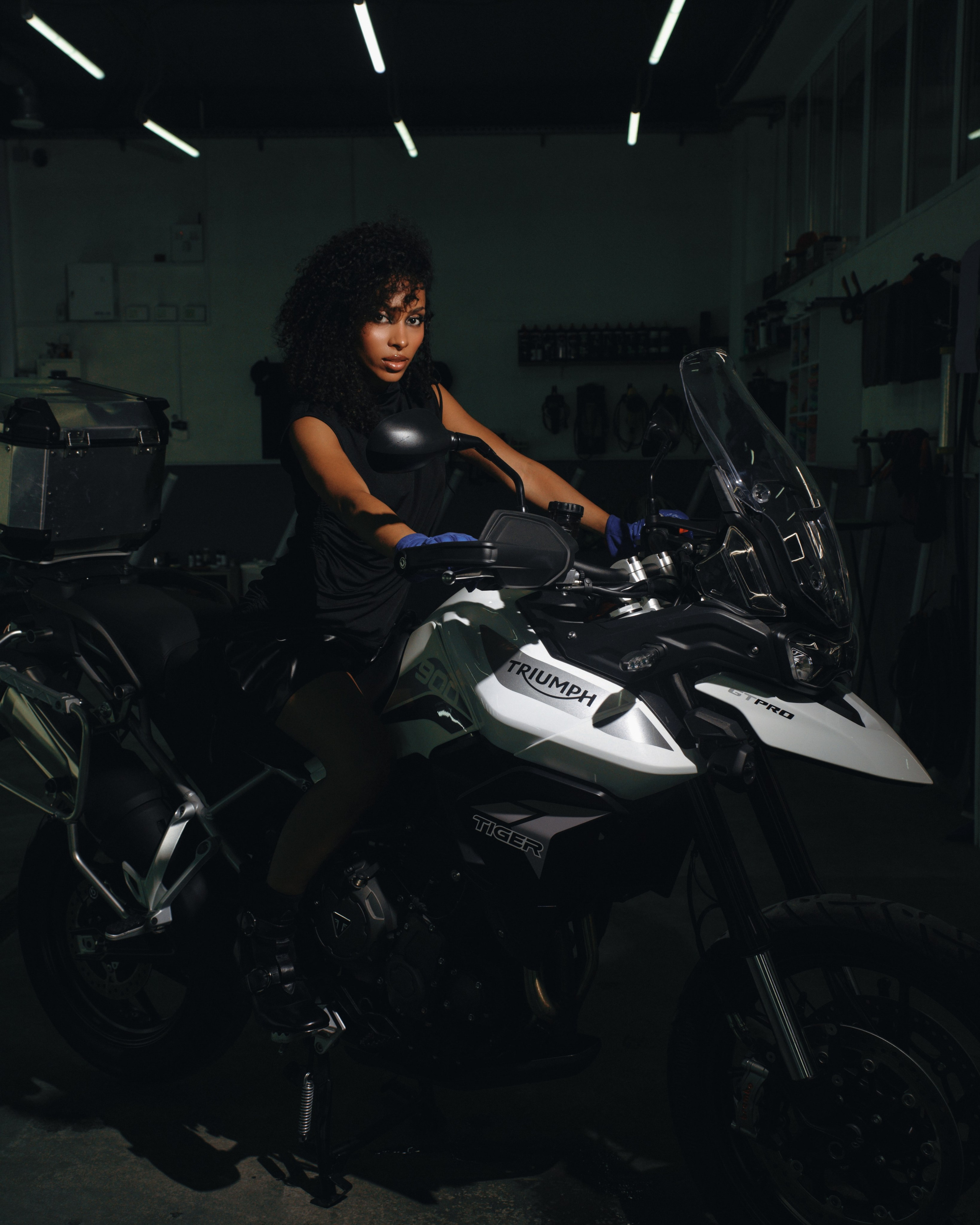 Диана, съемка с авто. Фотограф в Минске Света Григорьева