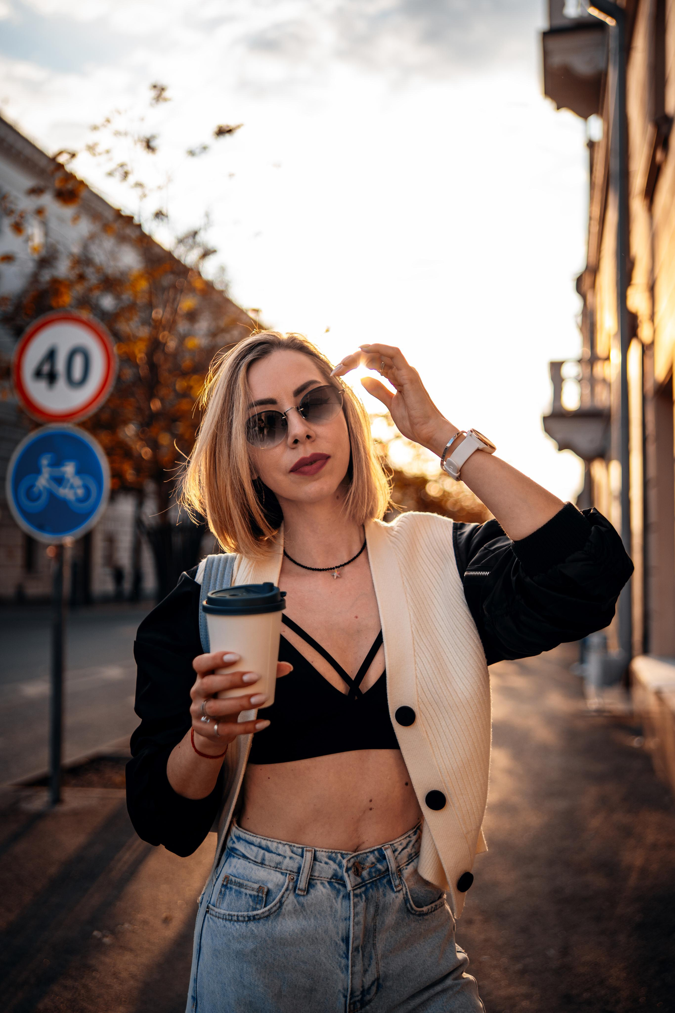 Albina & Coffee Meeting. Felixtones