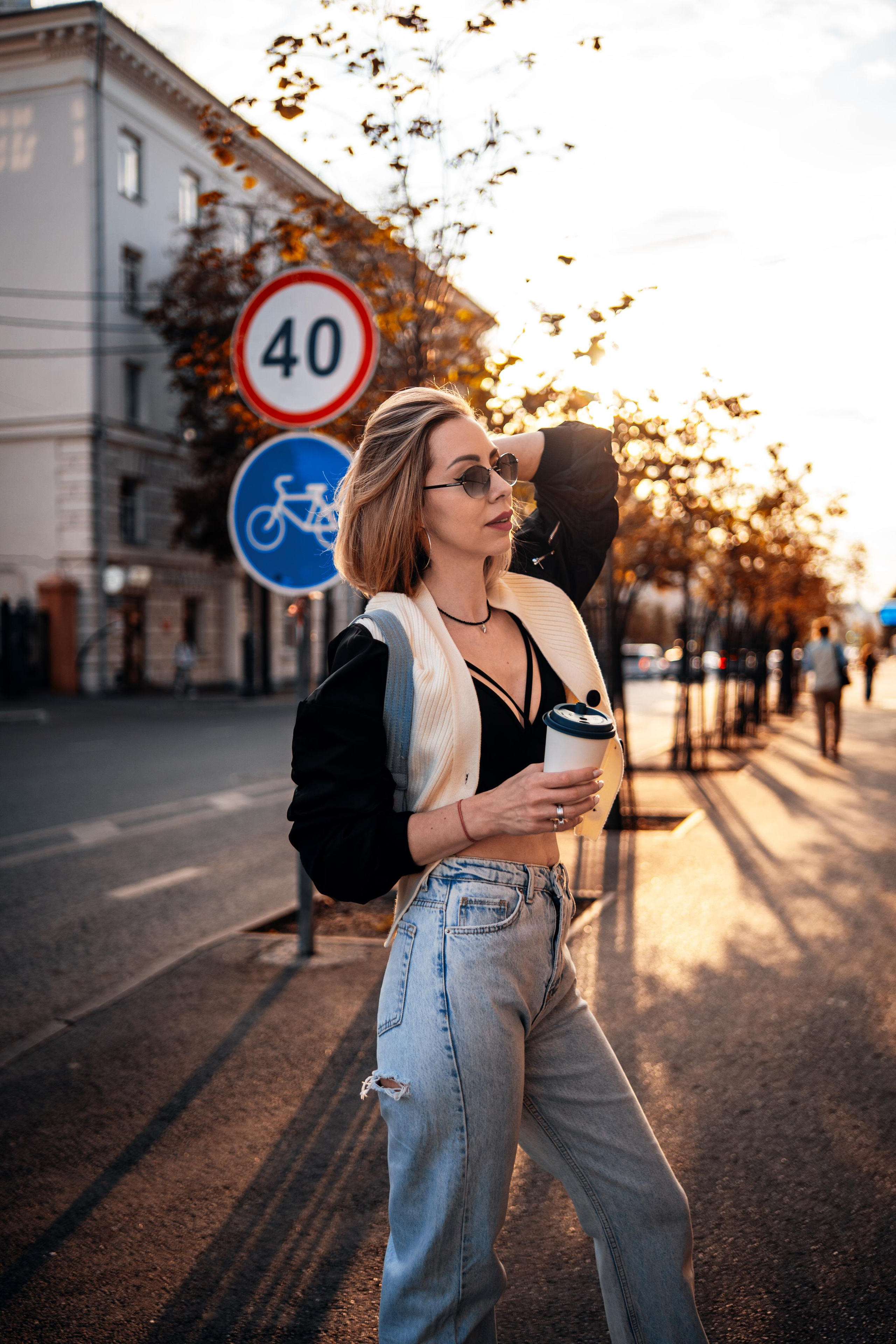 Albina & Coffee Meeting. Felixtones