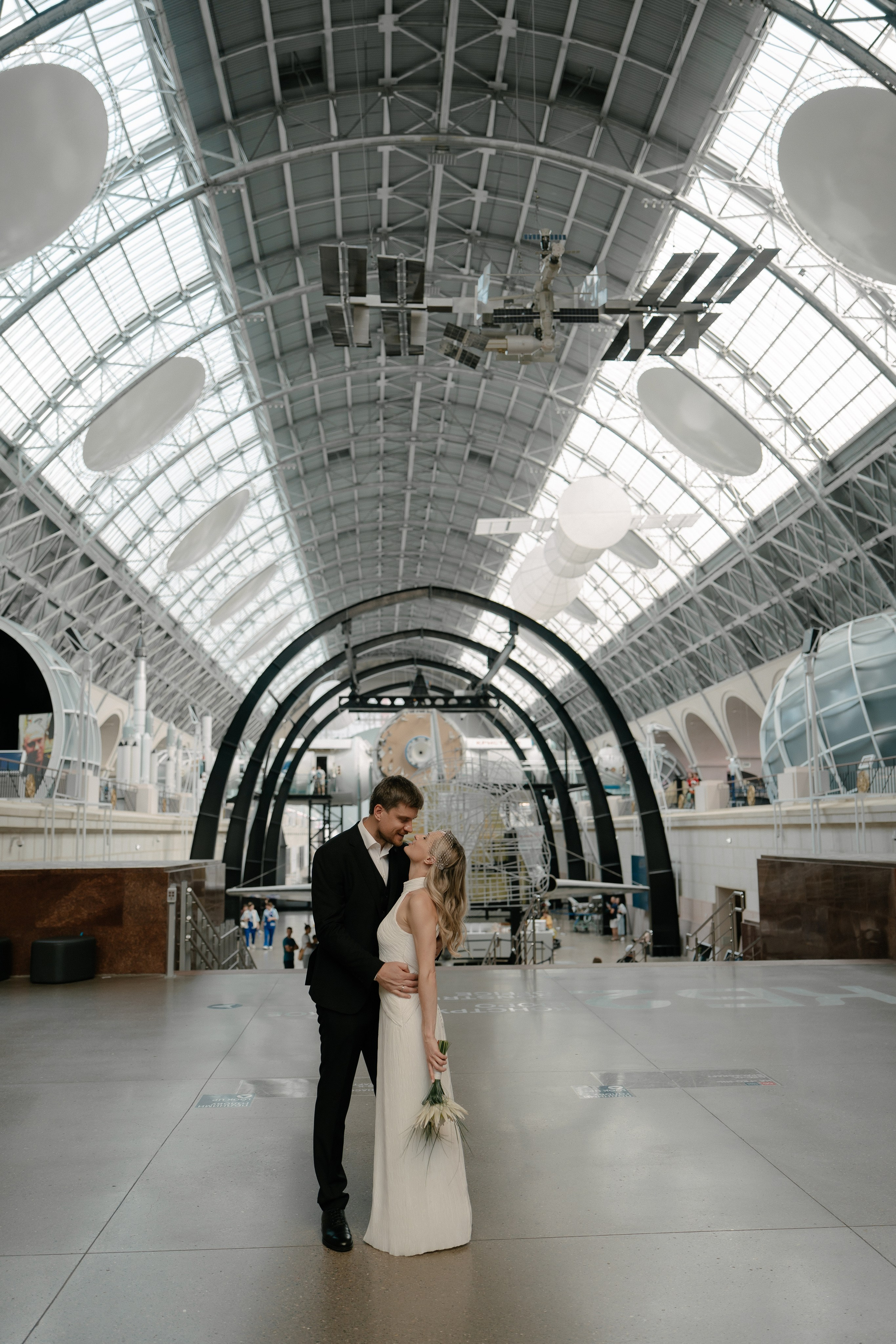 Любовь в космосе. Свадебный и семейный фотограф в Москве и Красногорске — живые кадры | Анастасия Тихонова